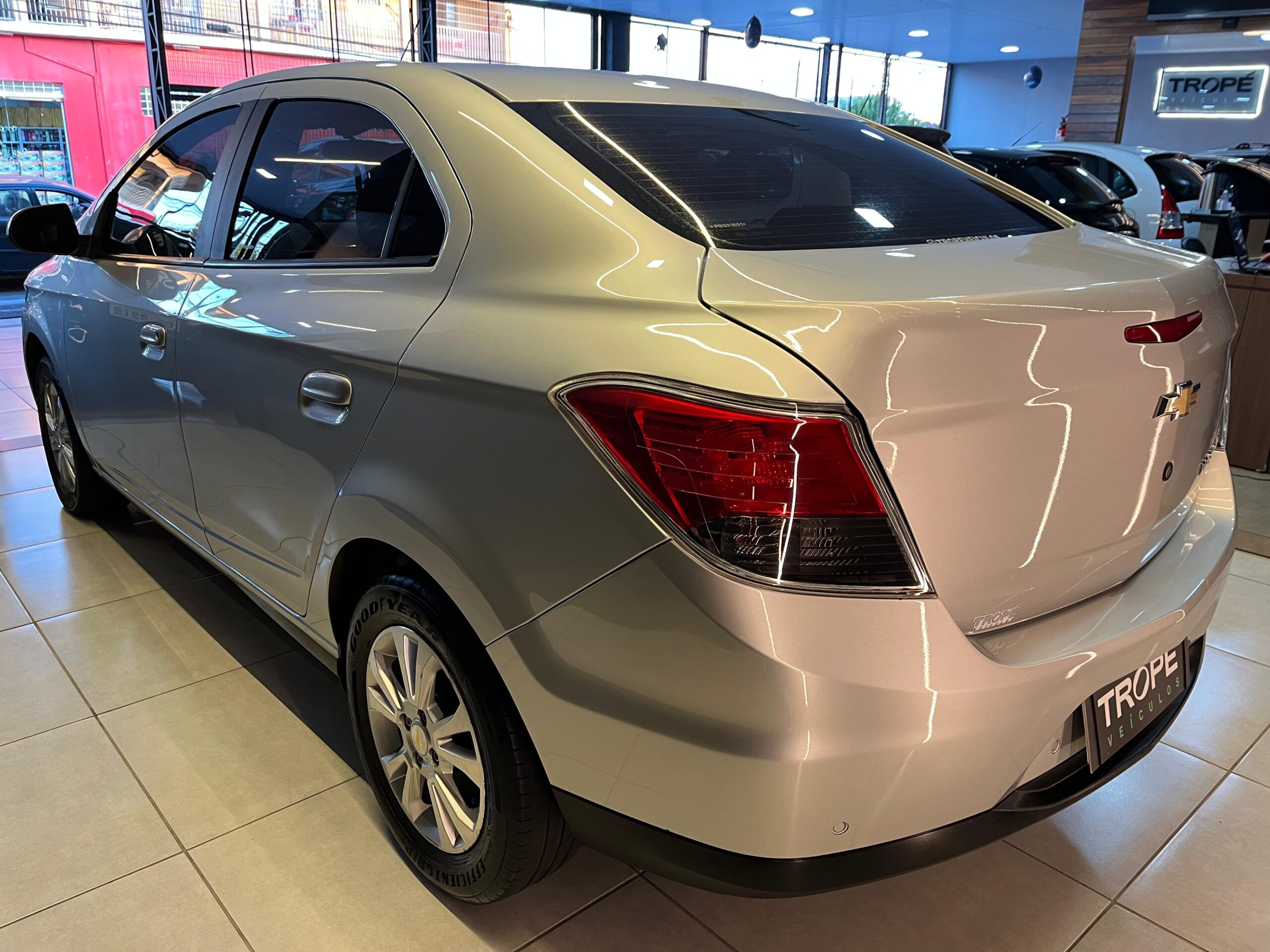 CHEVROLET PRISMA 1.4 AT LTZ FLEX 2015-PRATA (7)