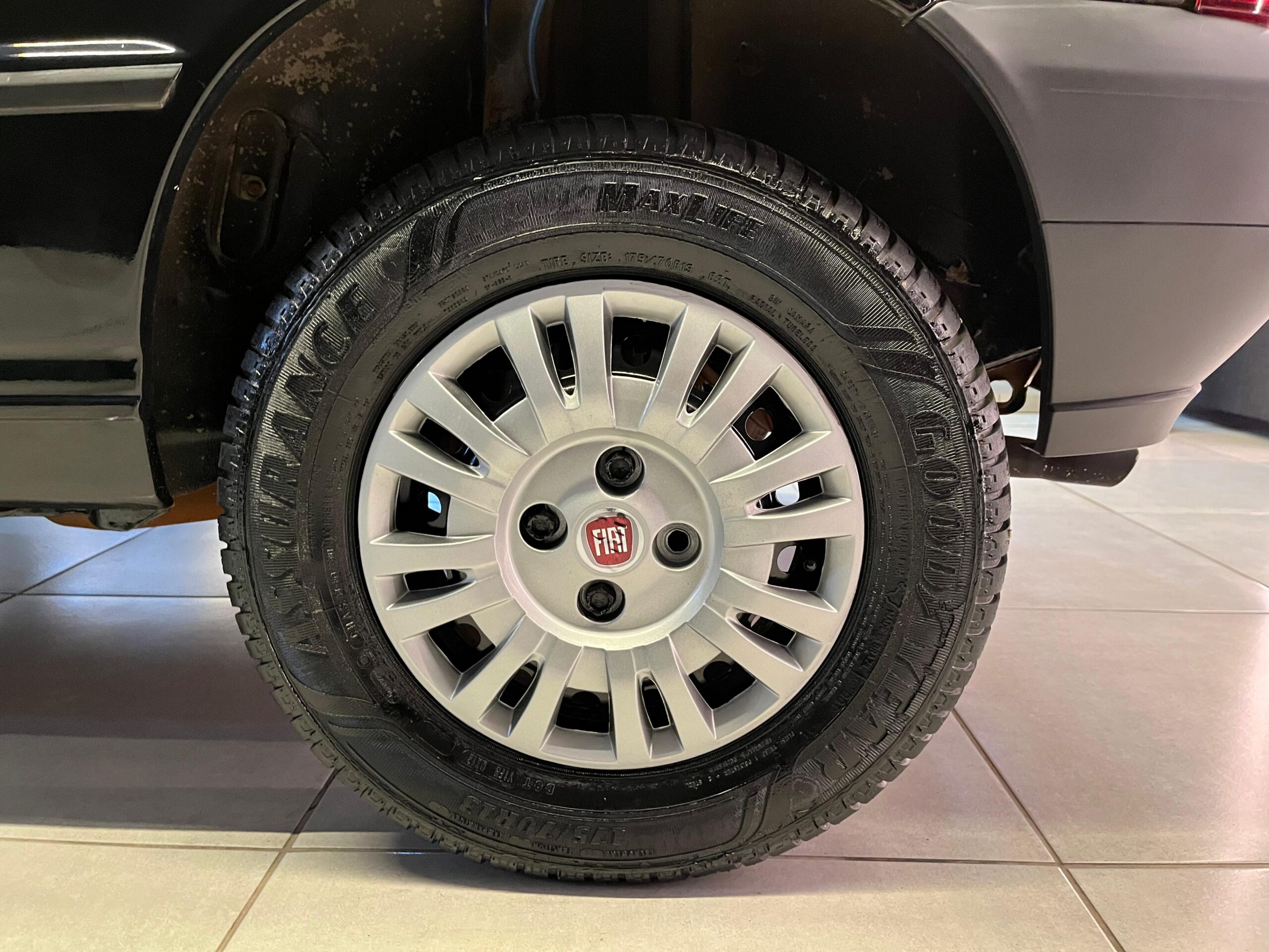 FIAT UNO MILLE ECONOMY FLEX2011-PRETO (10)