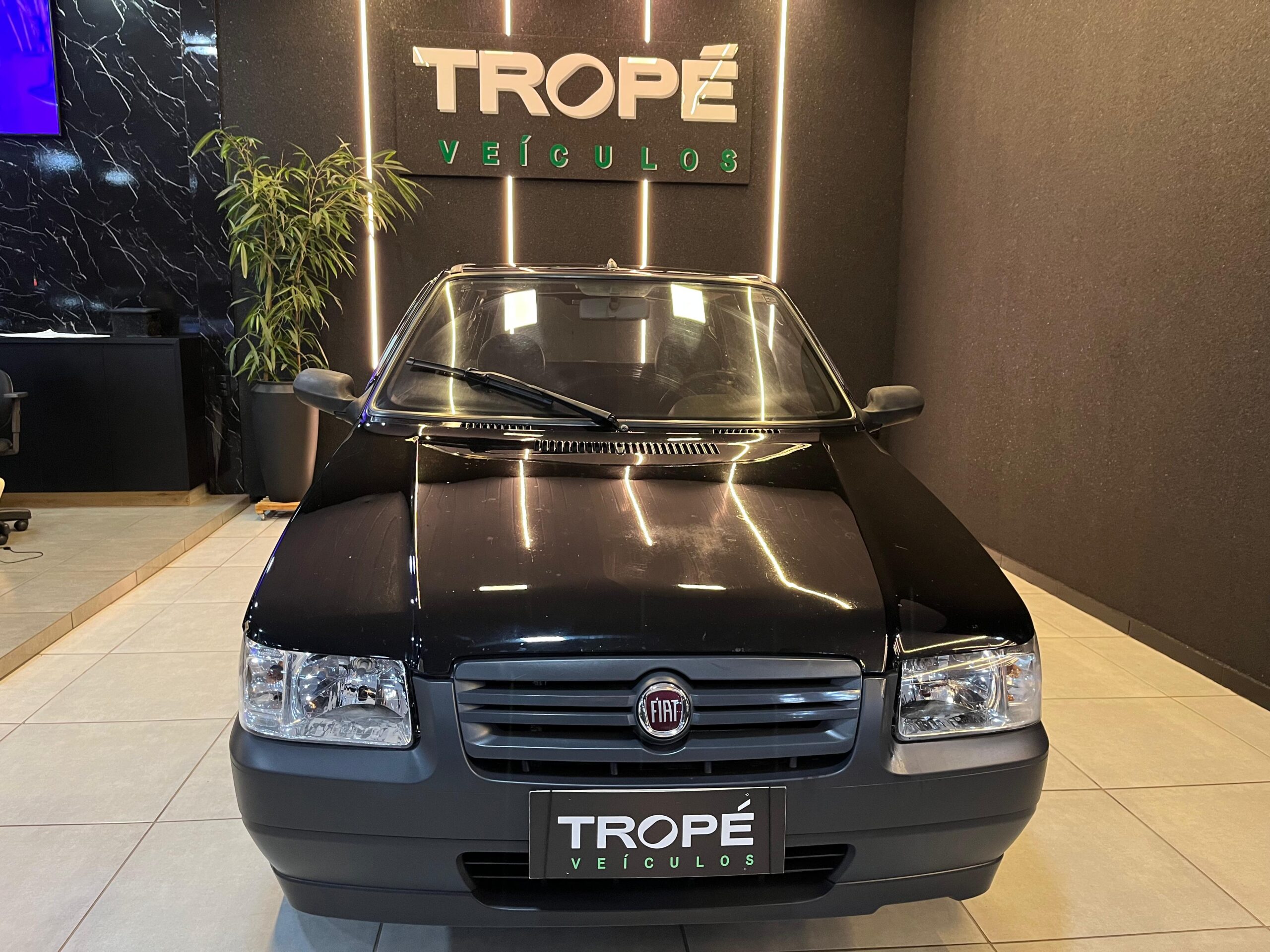 FIAT UNO MILLE ECONOMY FLEX2011-PRETO (2)