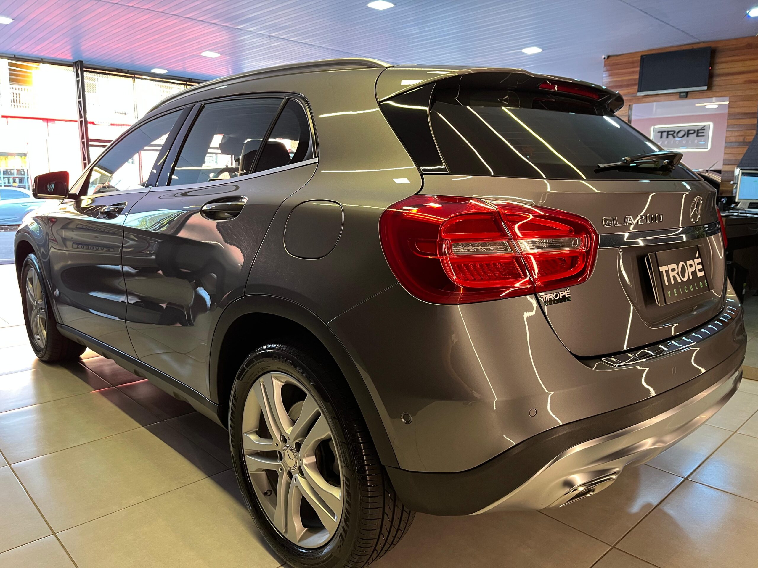 MERCEDES BENZ GLA 200 FLEX (4)