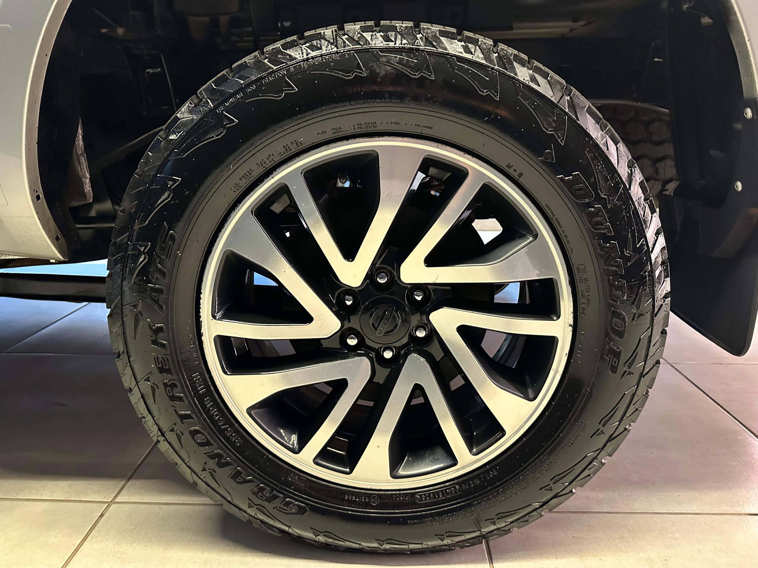 NISSAN FRONTIER XE X4 DIESEL 2019-PRATA (5)