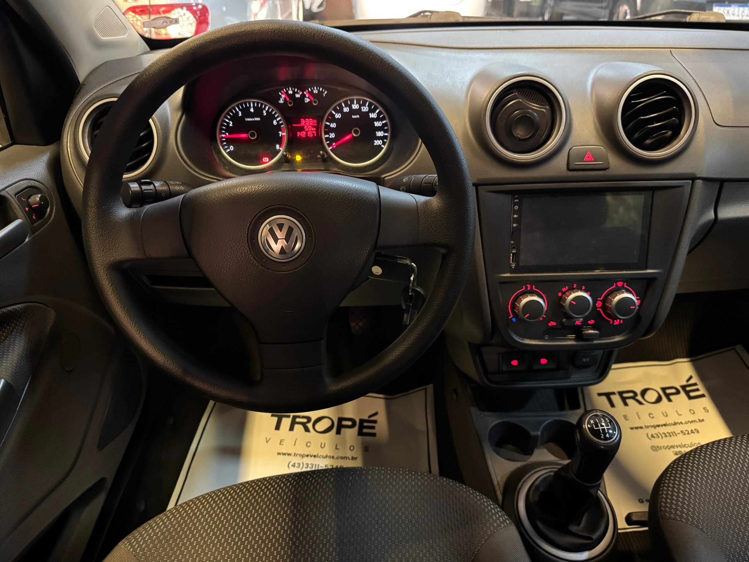 VOLKSWAGEN VOYAGE 1.0 FLEX 2013-PRETO (8)