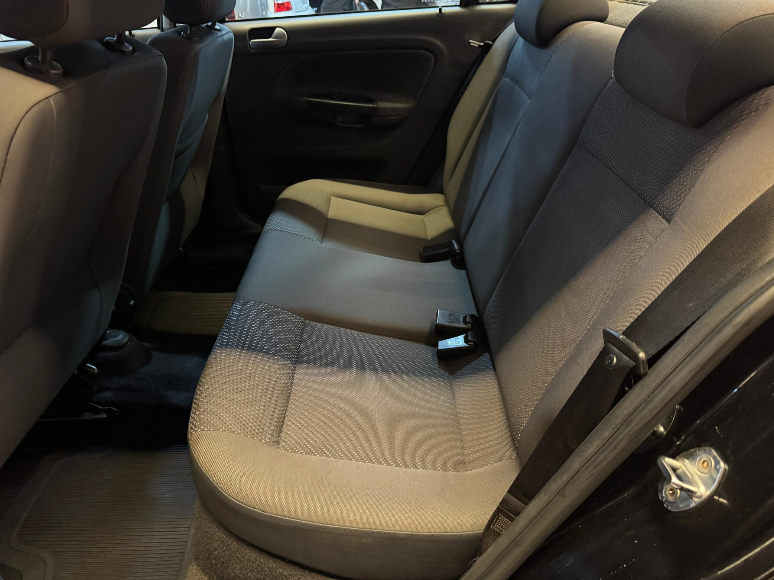 VOLKSWAGEN VOYAGE 1.0 FLEX 2013-PRETO (9)