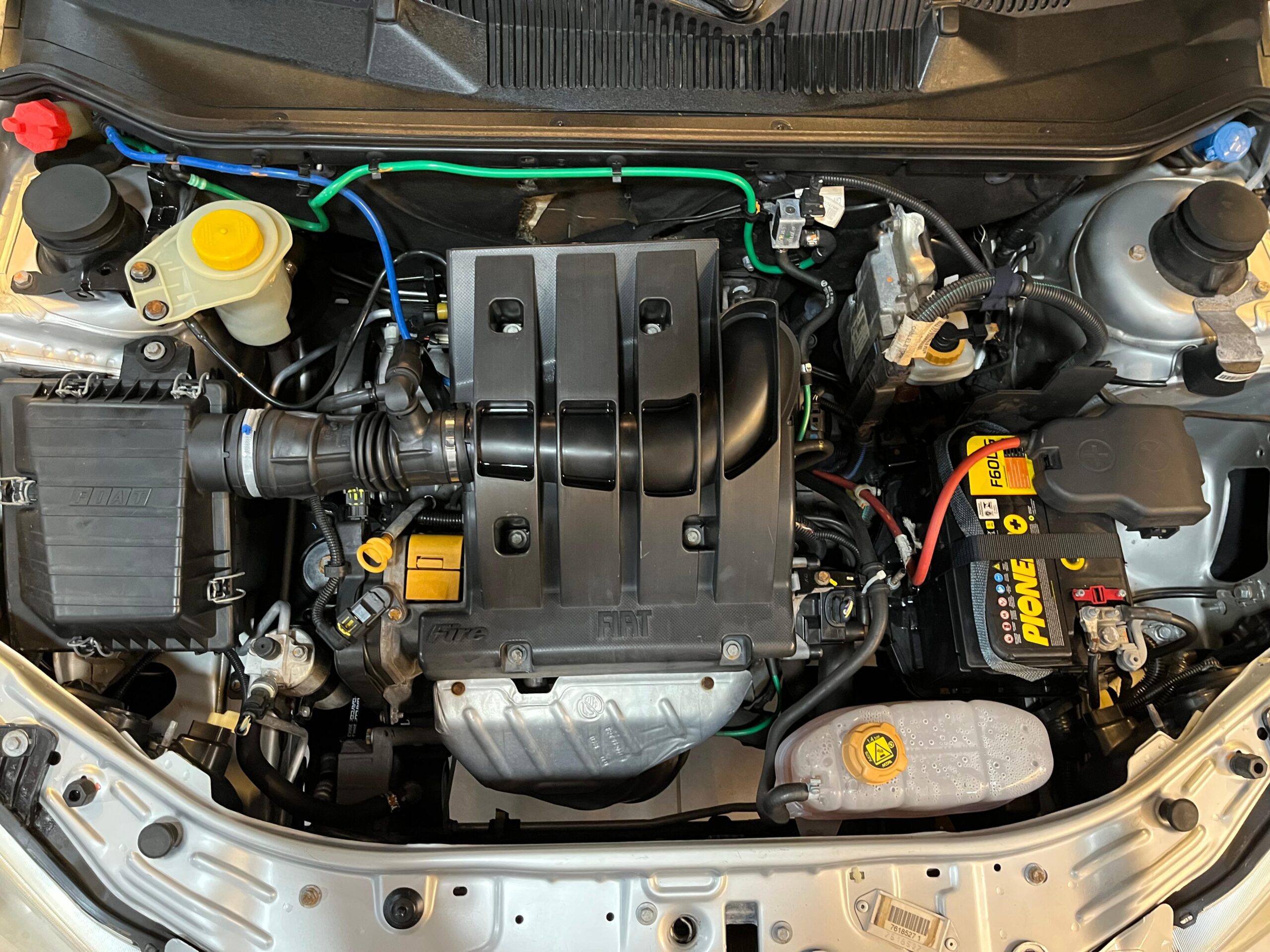 FIAT STRADA WORKING CD FLEX 2012-PRATA (11)