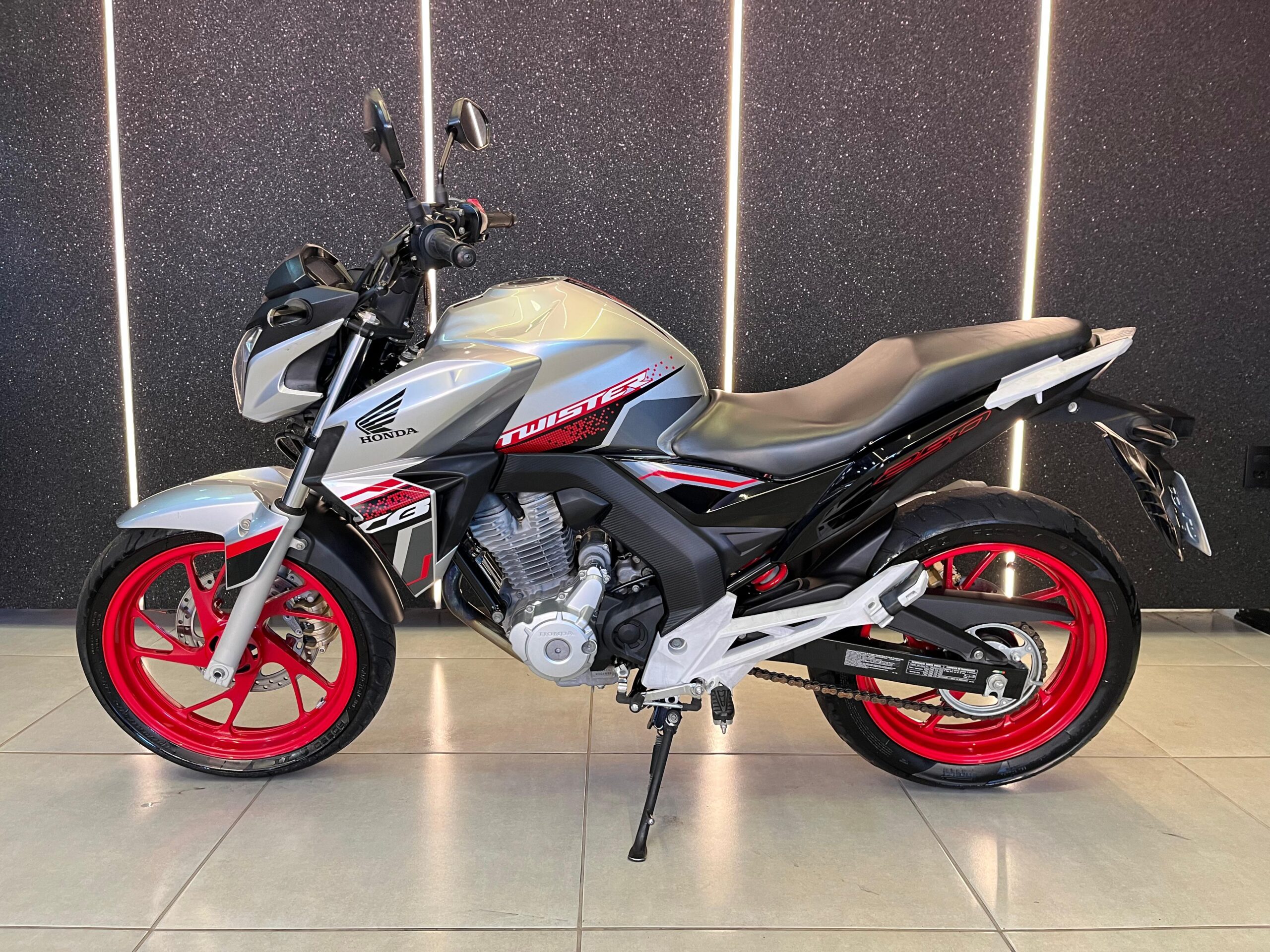 HONDA CB250F TWISTER CBS FLEX 2021-PRATA (6)