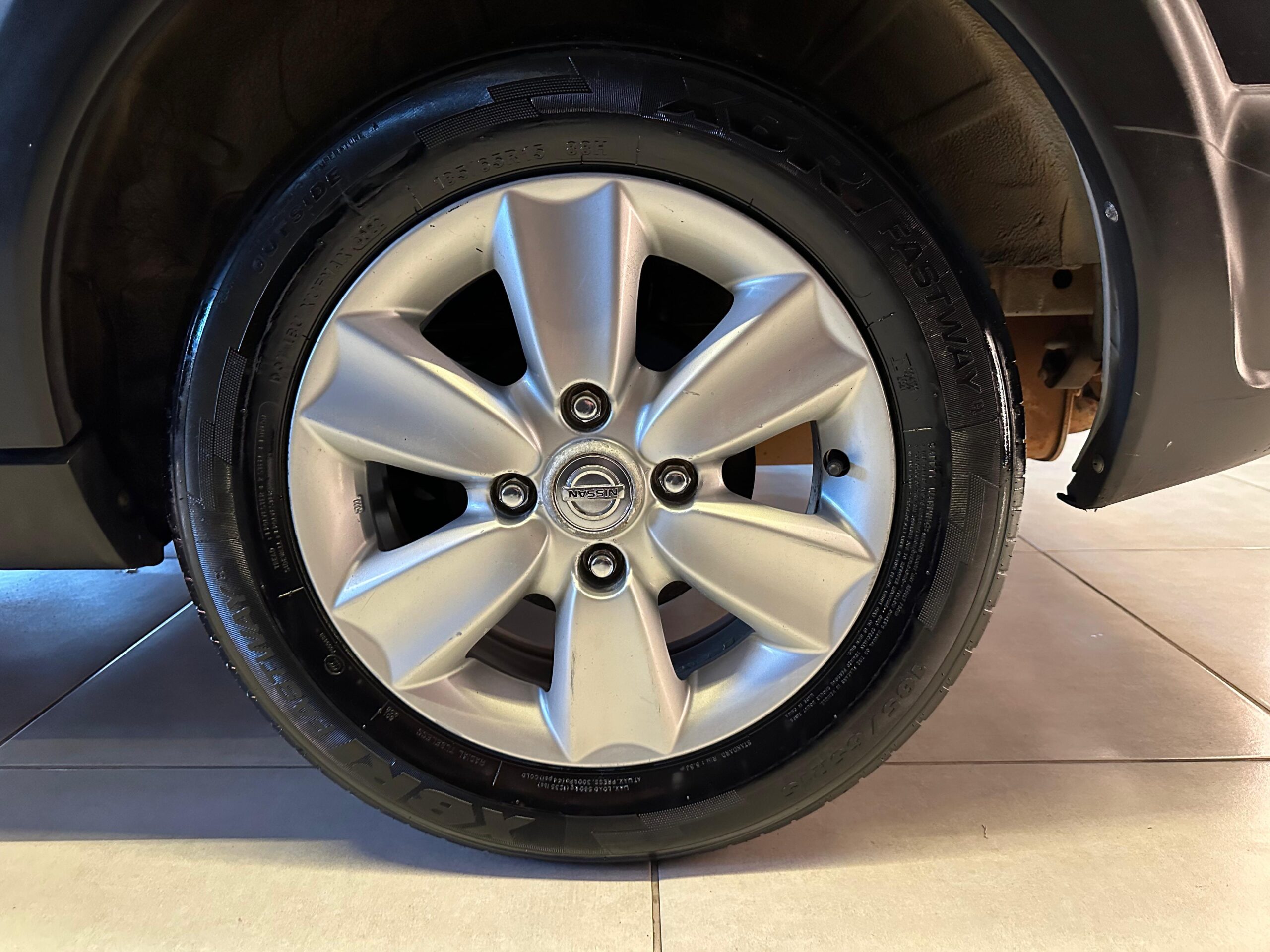 NISSAN LIVINA XGEAR 1.8 SL FLEX 2013-PRETO (10)