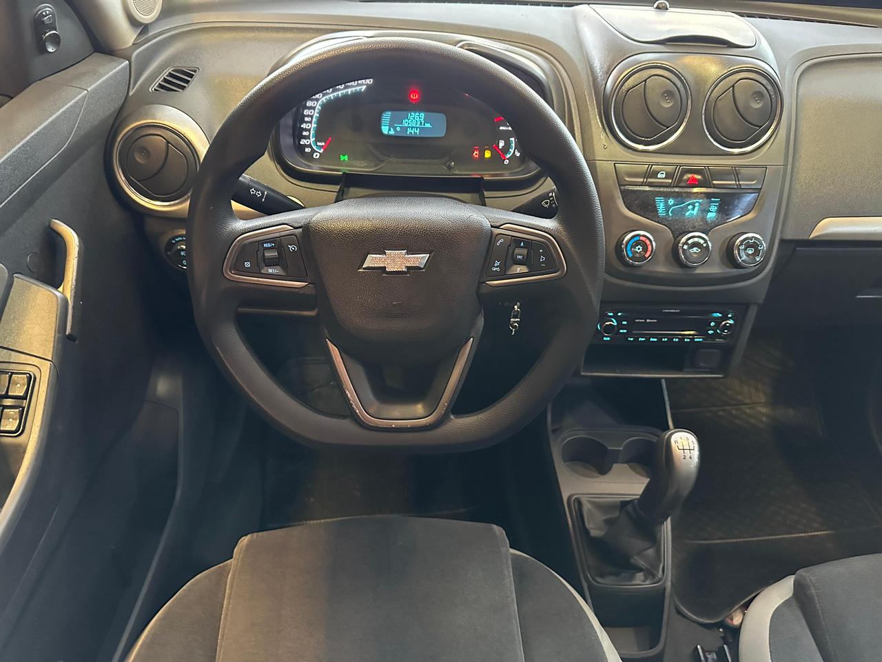 CHEVROELT CHEV AGILE 1.4 MT LTZ FLEX 2014-VERMELHO (9)