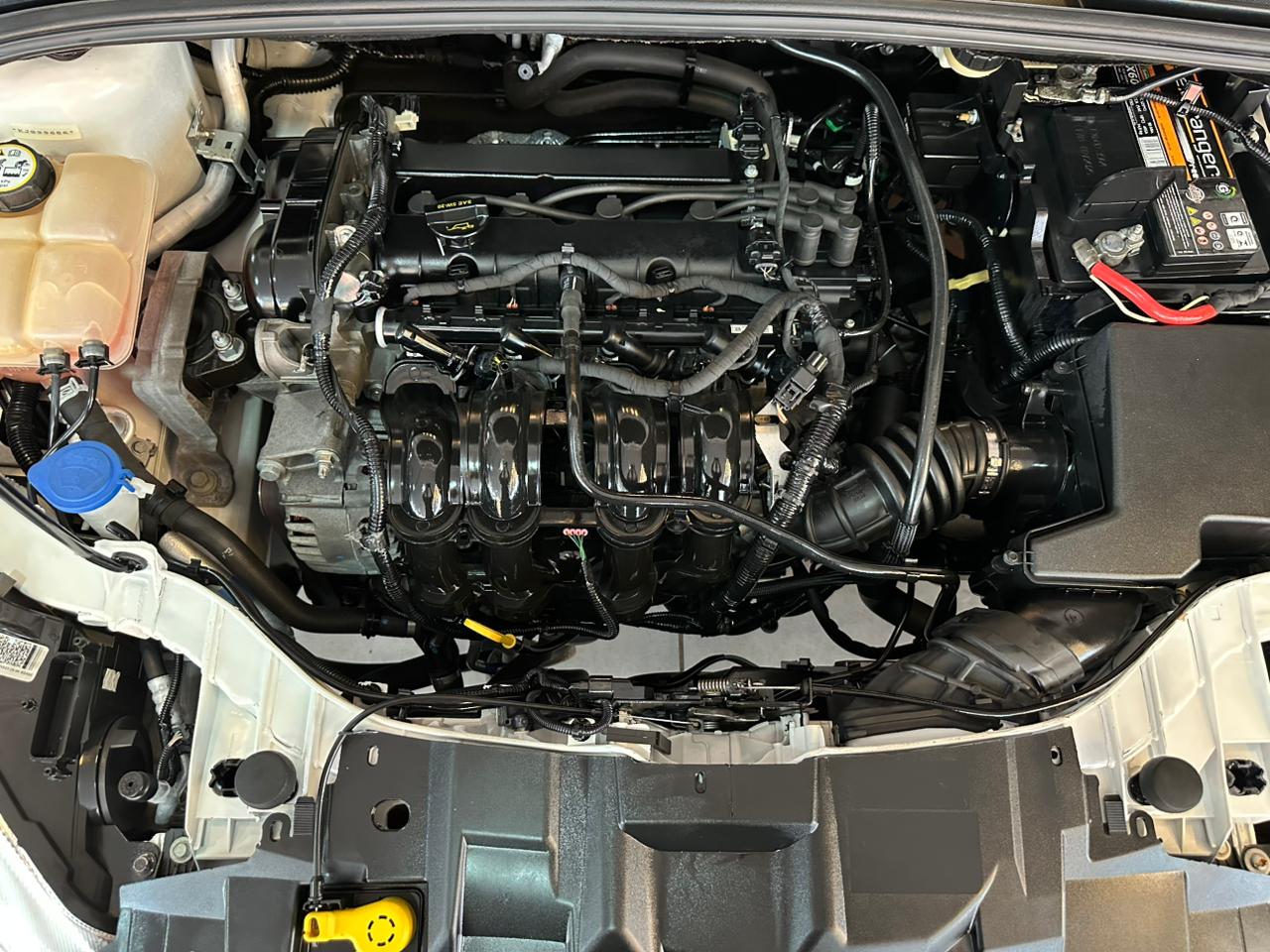 FORD FOCUS SE 1.6 HC FLEX 2019-BRANCO (10)