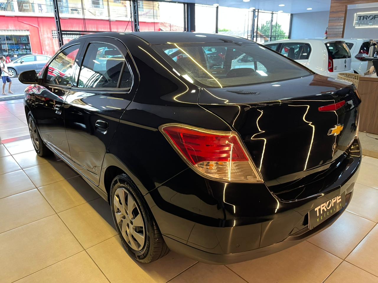 CHEVROLET PRISMA 1.4 MT LT FLEX 2013-PRETO (4)