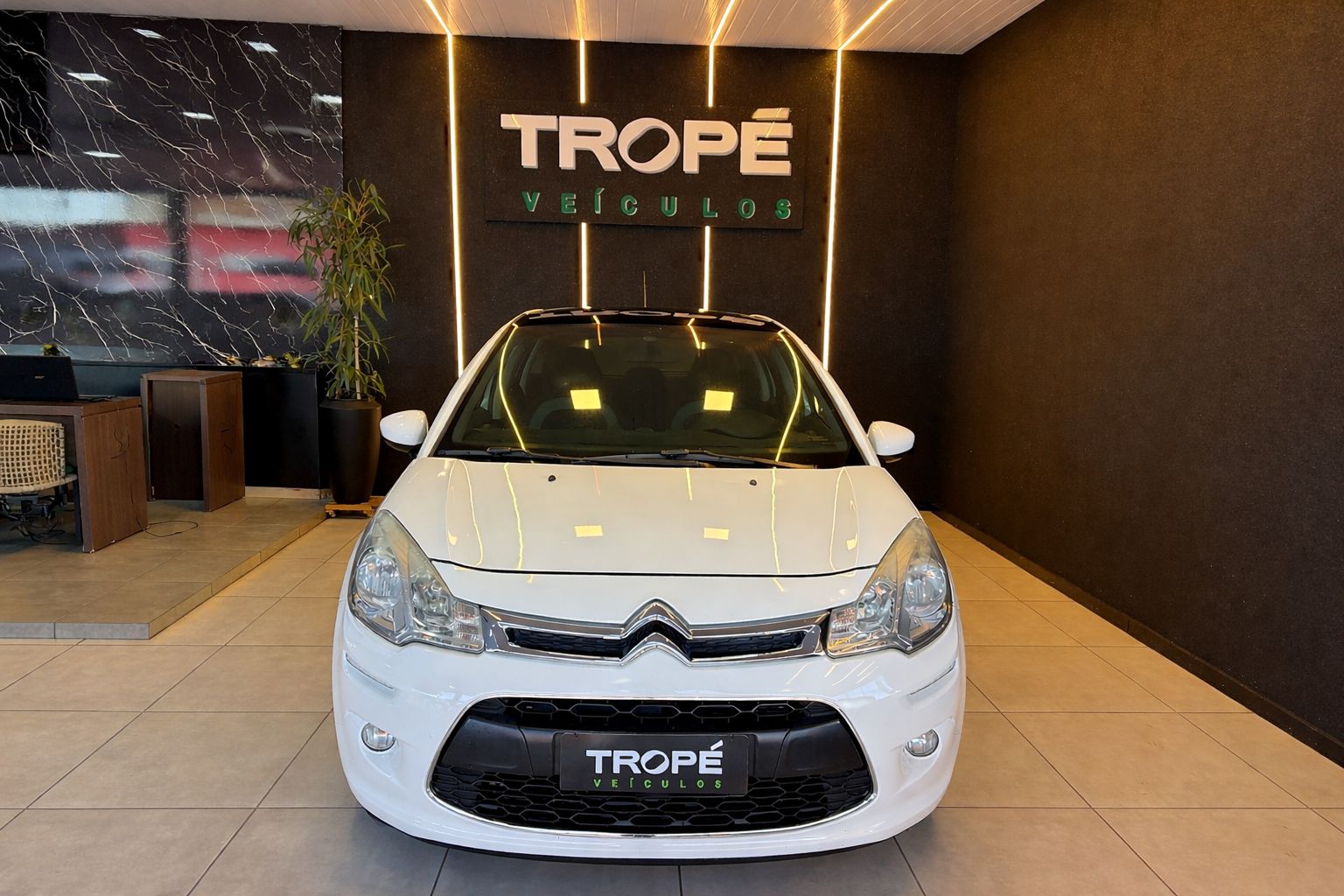CITROEN C3 1.5 TENDANCE 8V FLEX 4P MANUAL FLEX 2015-BRANCO (1)