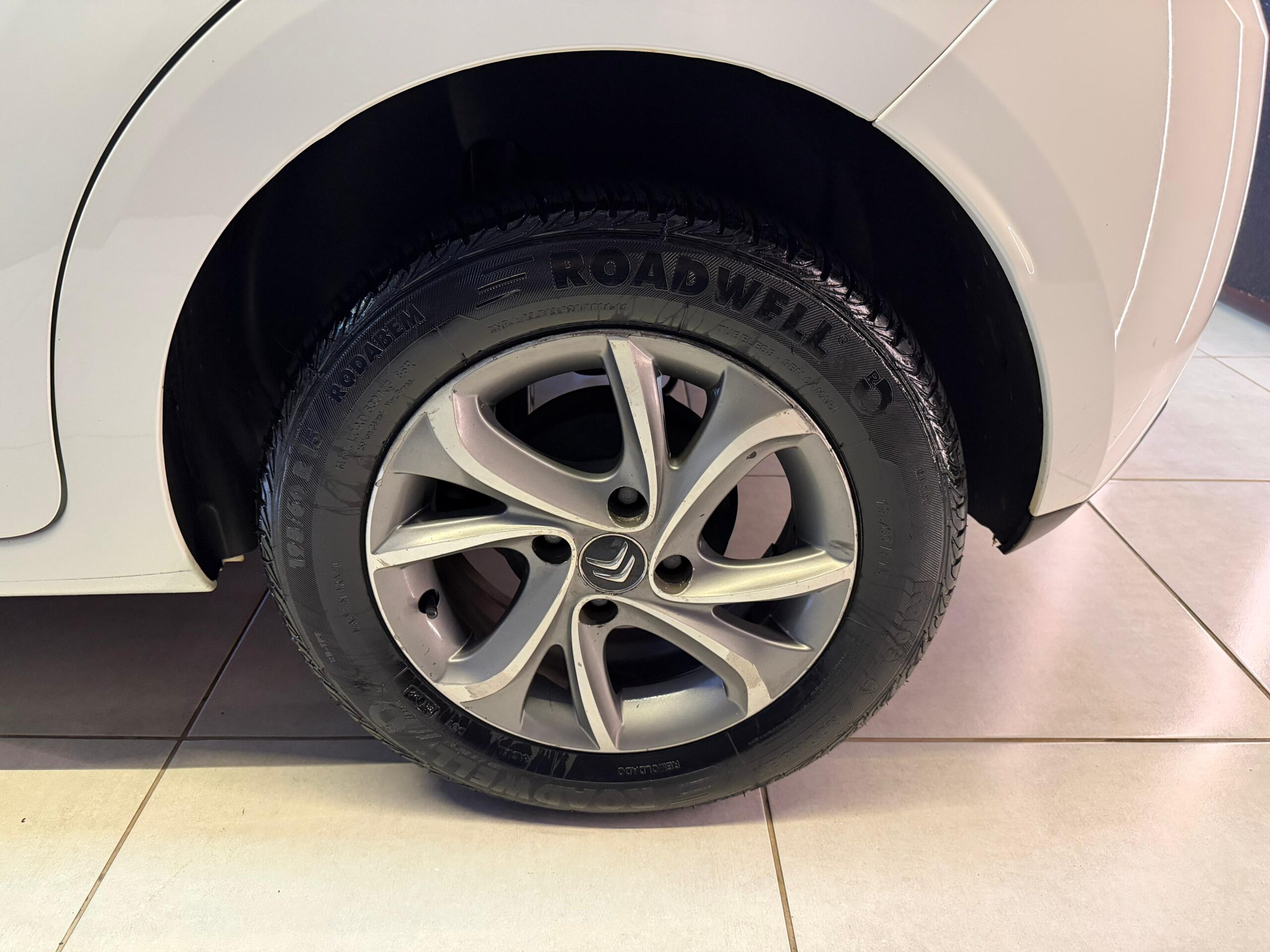 CITROEN C3 1.5 TENDANCE 8V FLEX 4P MANUAL FLEX 2015-BRANCO (9)