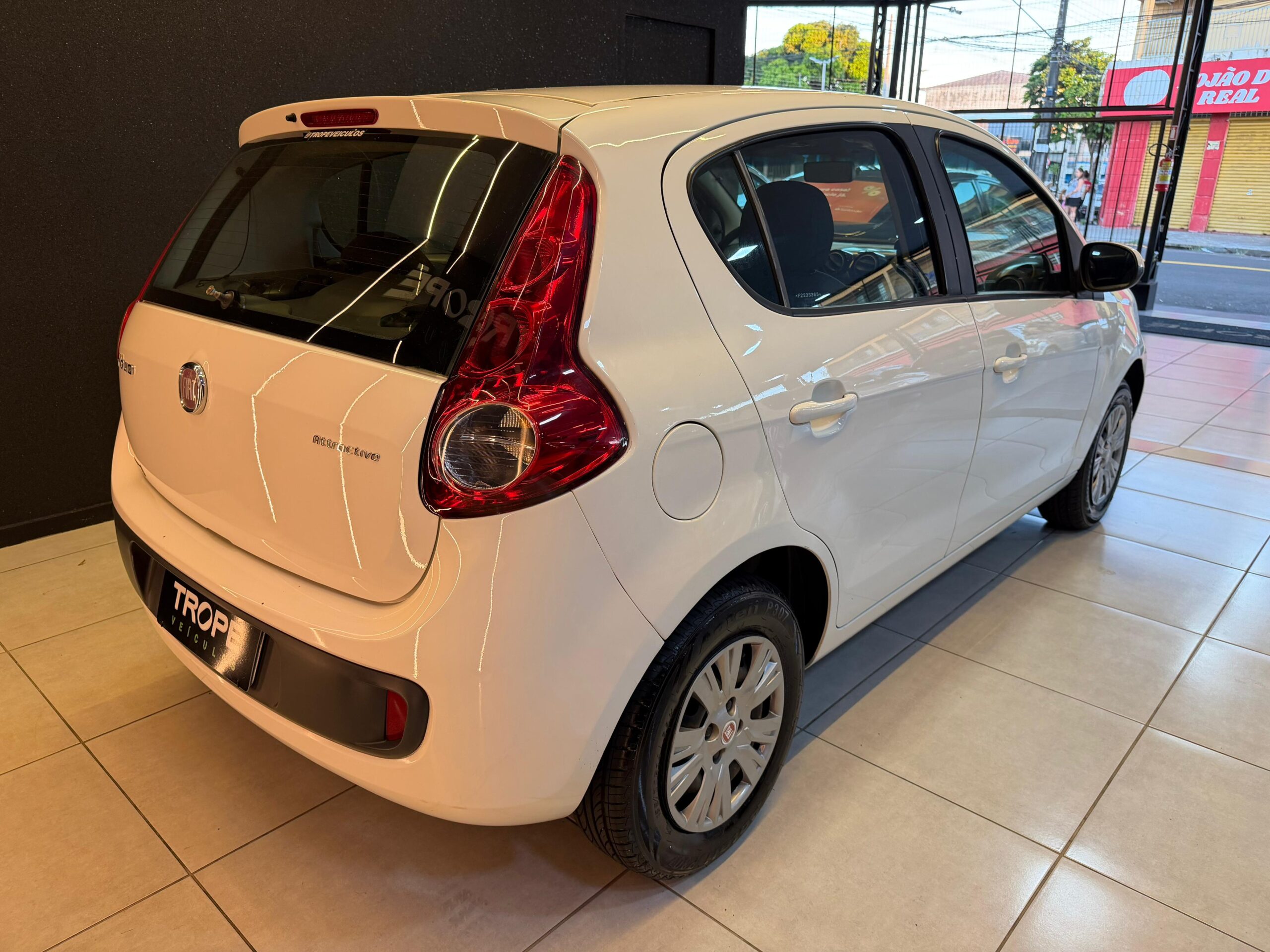 FIAT PALIO ATTRACTIV 1.0 FLEX 2015-BRANCO (4)