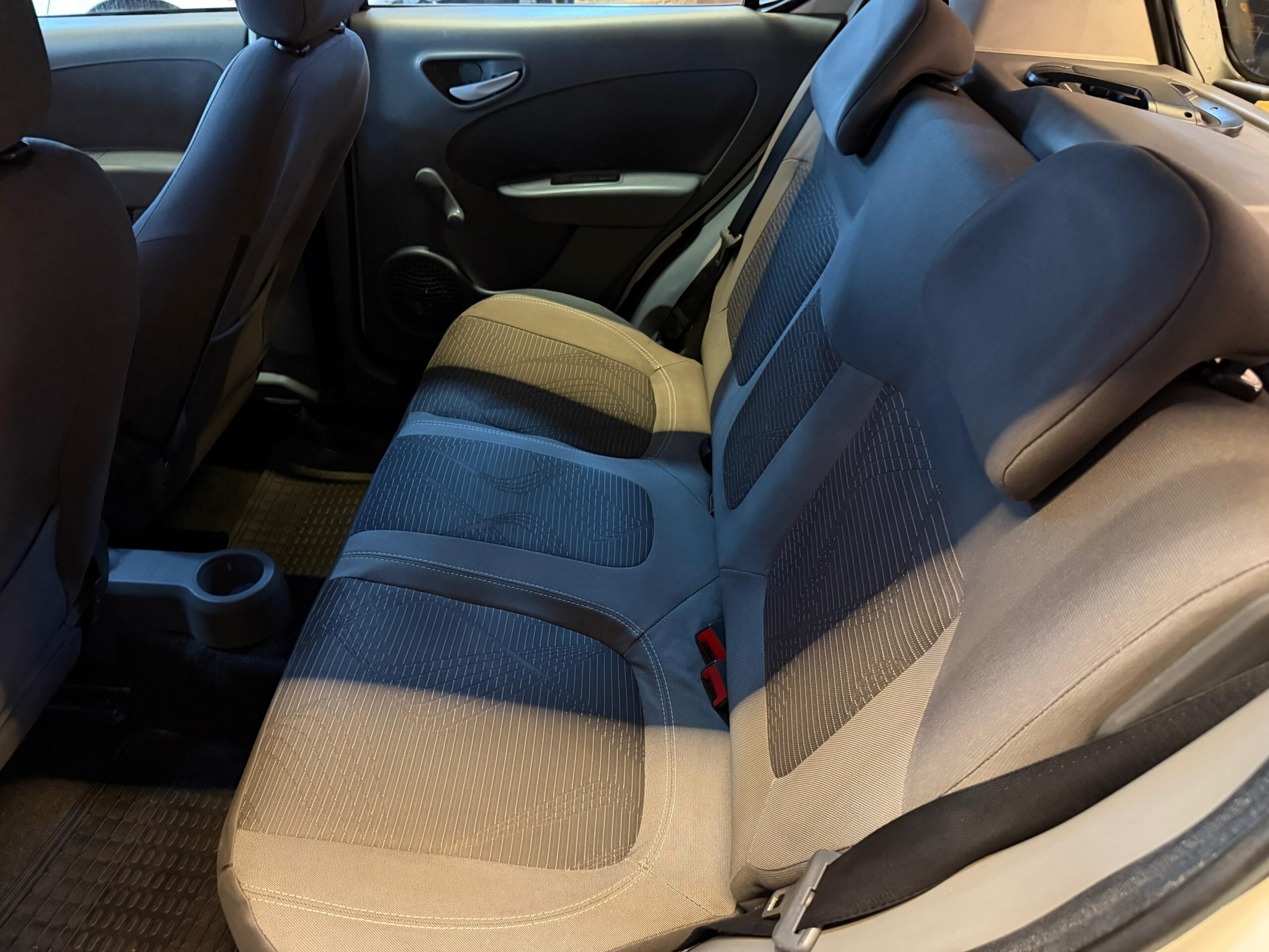 FIAT PALIO ATTRACTIV 1.0 FLEX 2015-BRANCO (6)