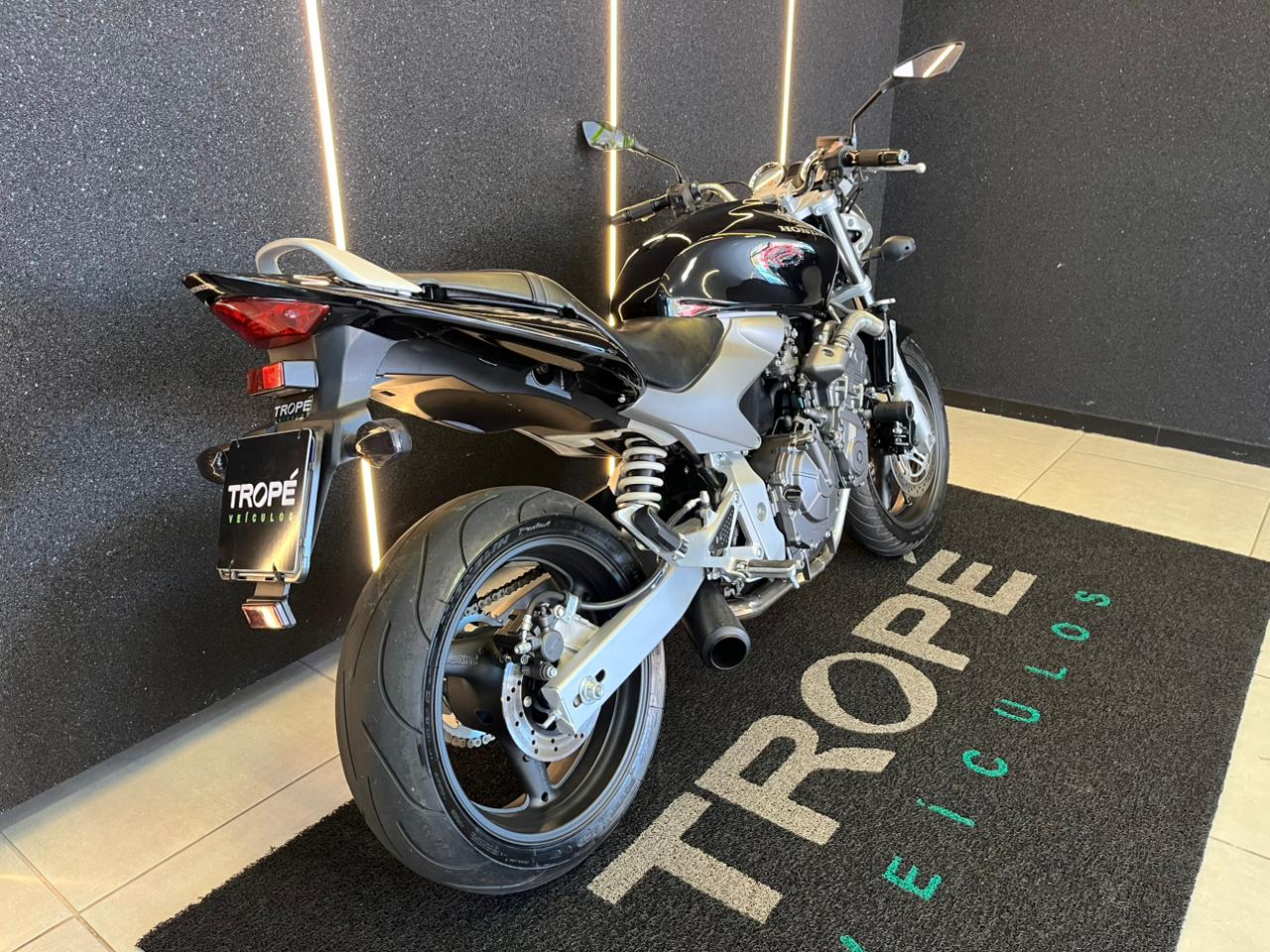 HONDA CB600F HORNET GASOLINA 2005-PRETO (10)