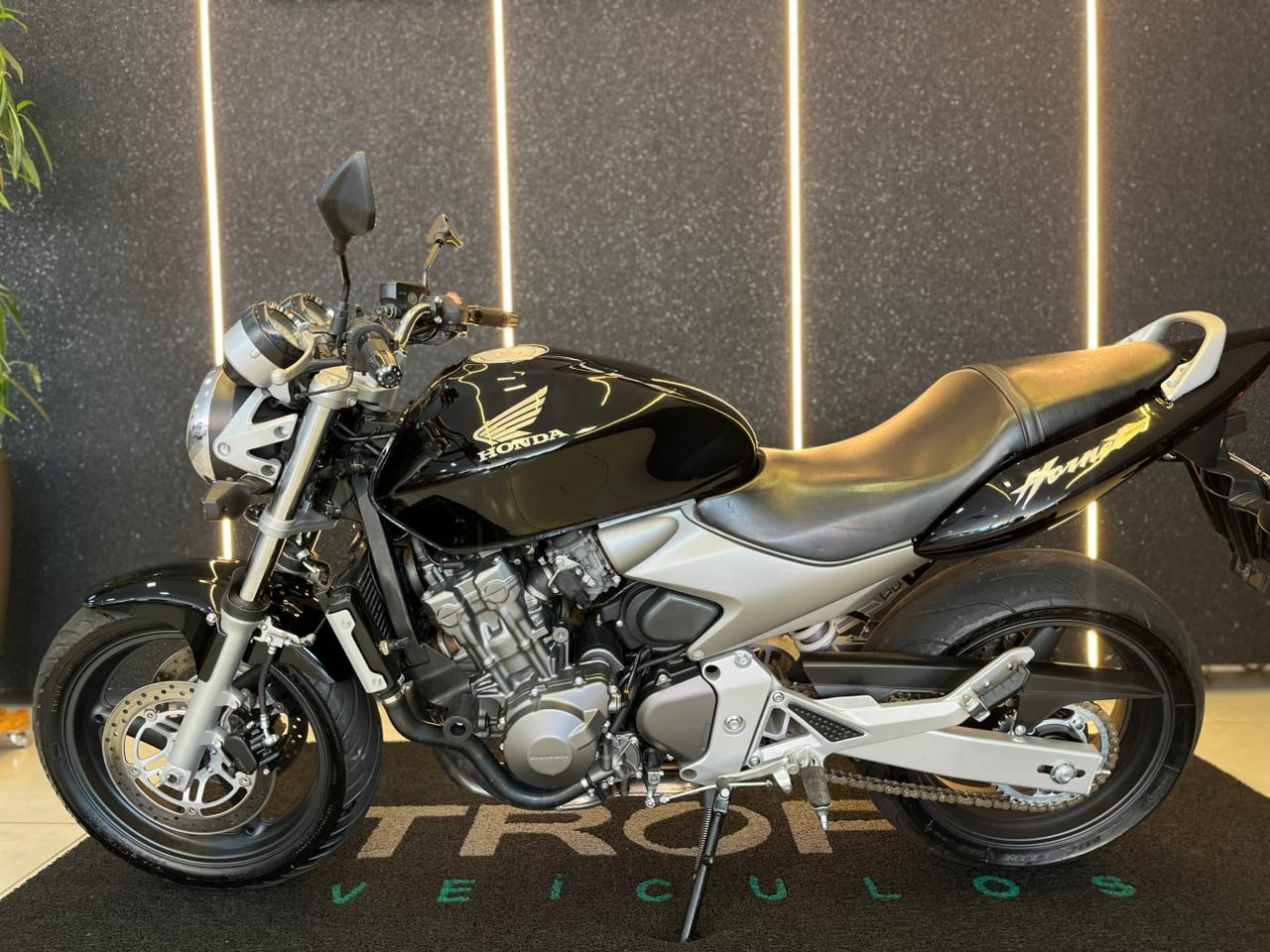 HONDA CB600F HORNET GASOLINA 2005-PRETO (2)