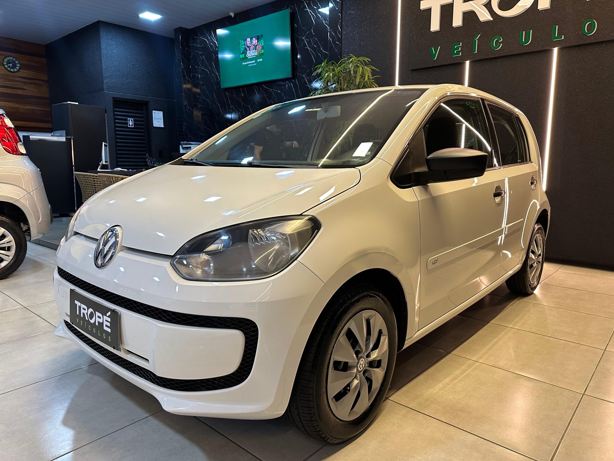 VOLKSWAGEN UP TAKE MA FLEX 2016-BRANCO (2)