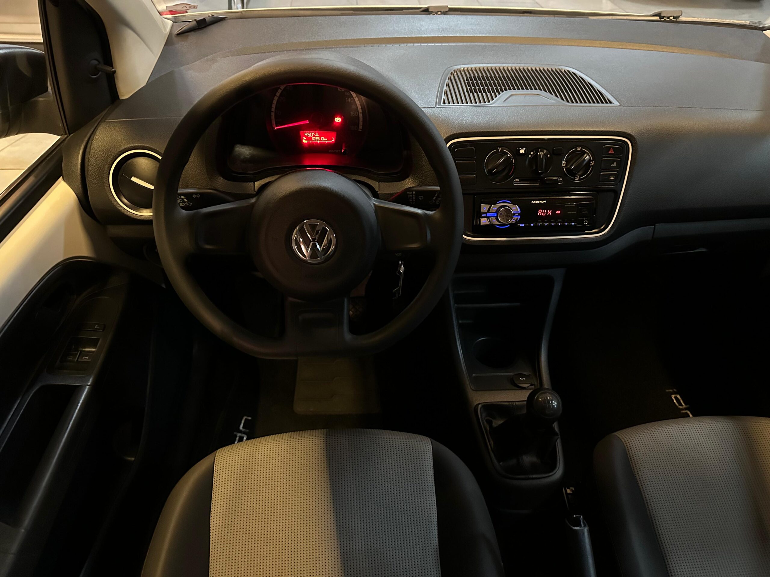 VOLKSWAGEN UP TAKE MA FLEX 2016-BRANCO (9)