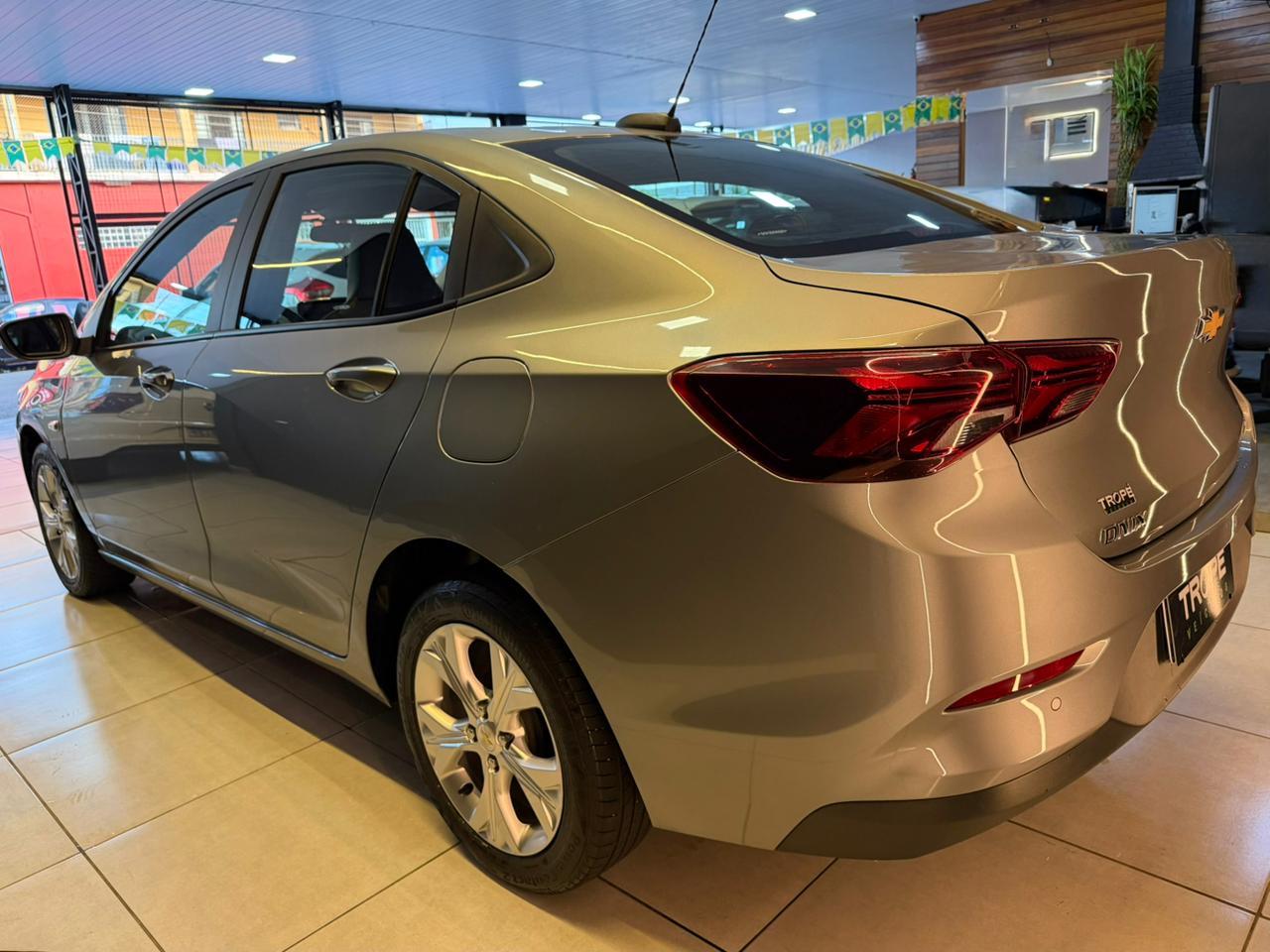 CHEVROLET ONIX PLUS 1.0 AT LTZ FLEX 2025-PRATA (10)