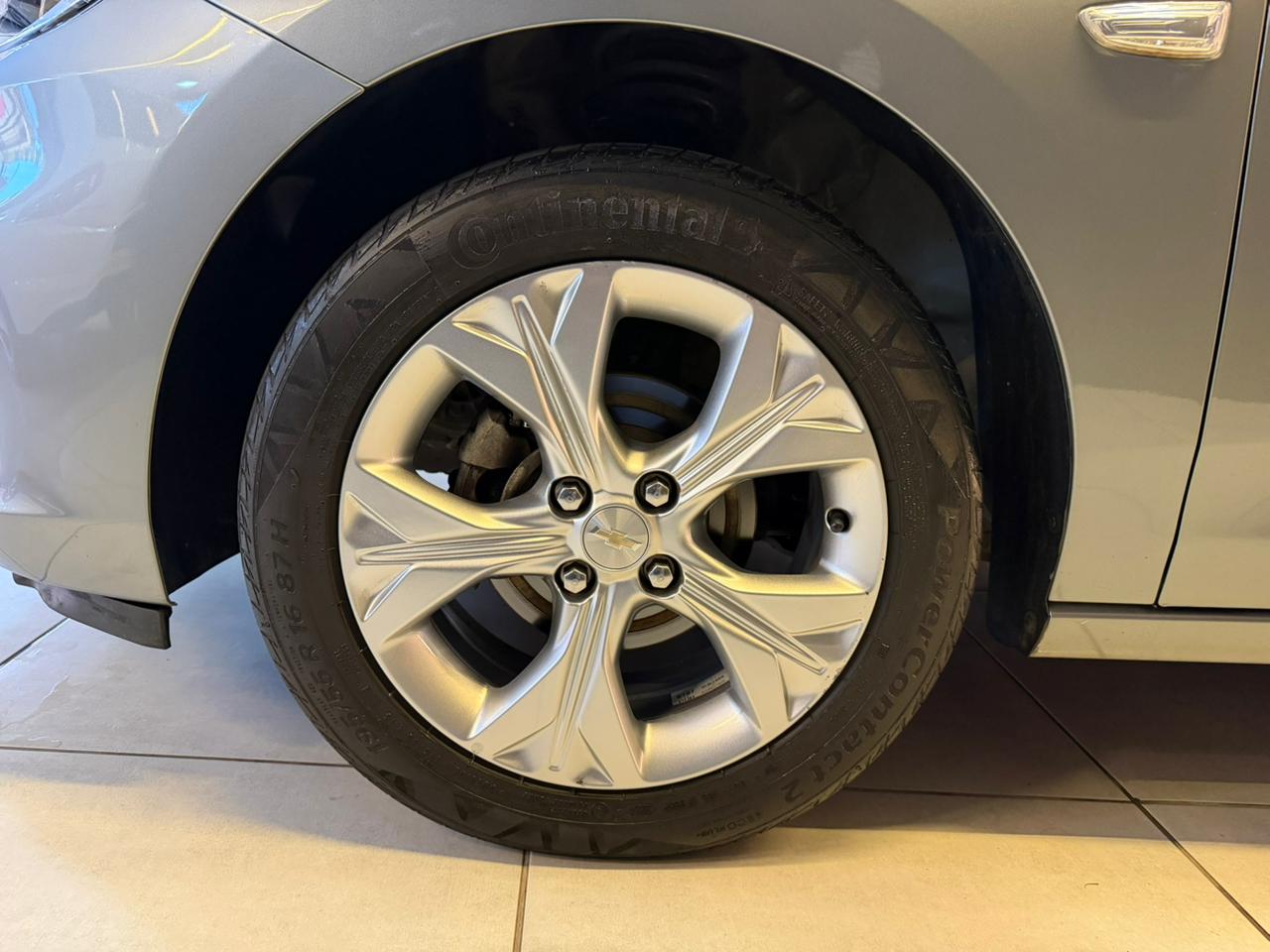 CHEVROLET ONIX PLUS 1.0 AT LTZ FLEX 2025-PRATA (11)