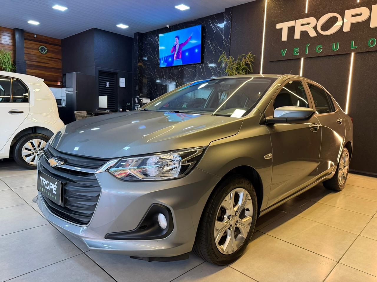 CHEVROLET ONIX PLUS 1.0 AT LTZ FLEX 2025-PRATA (6)