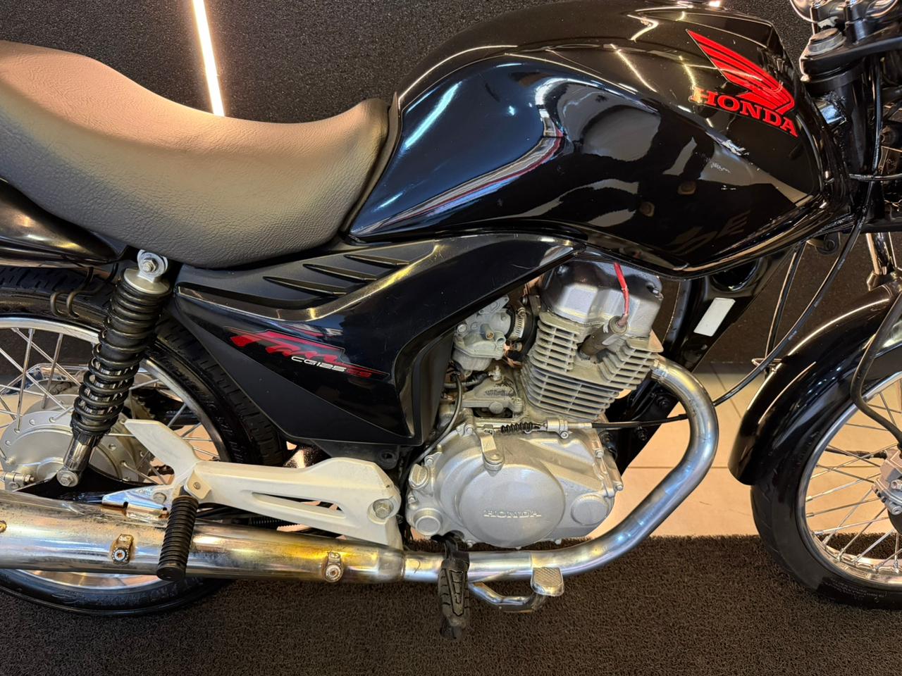 HONDA CG 125 FAN ES GASOLINA 2012-PRETO (13)