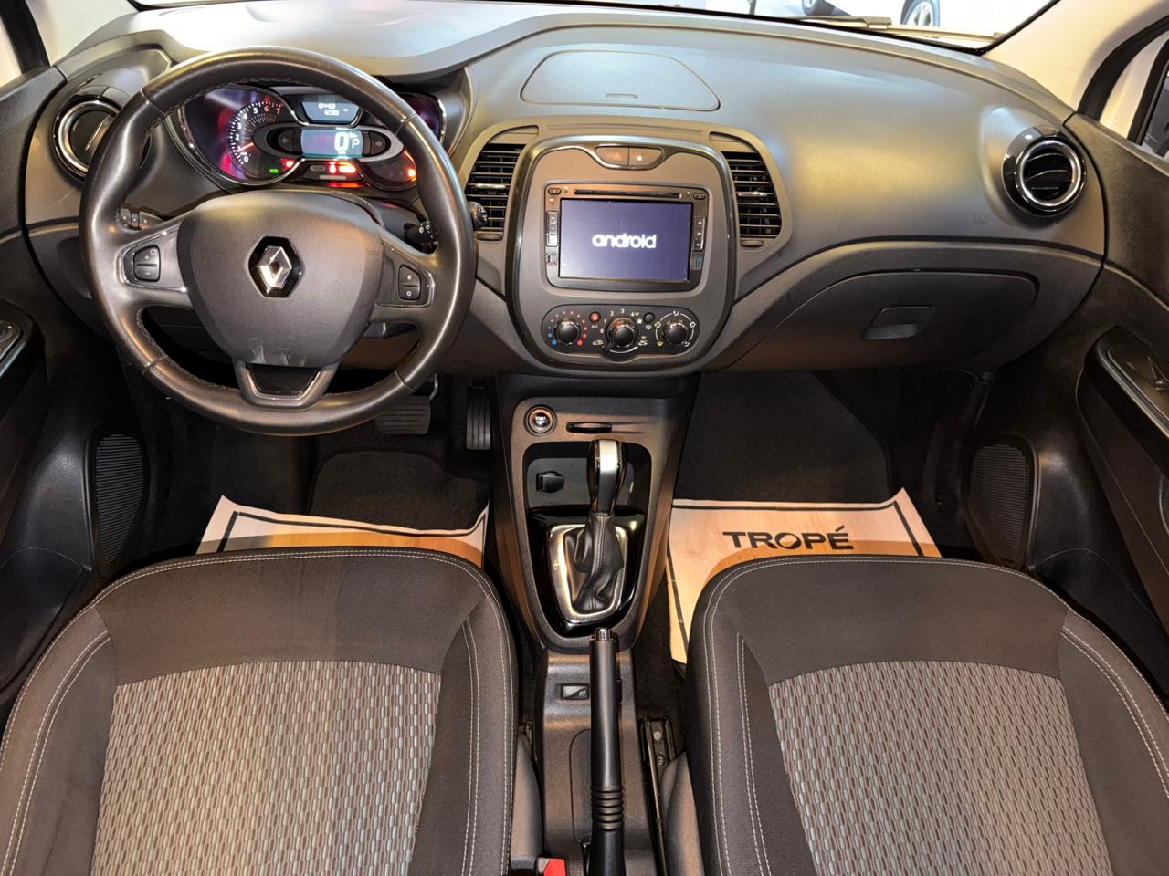RENAULT CAPTUR LIFE 1.6 A FLEX 2019-BEGE (7)