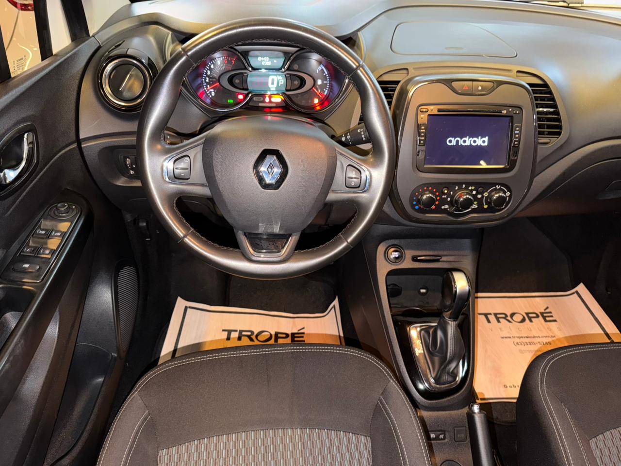 RENAULT CAPTUR LIFE 1.6 A FLEX 2019-BEGE (8)