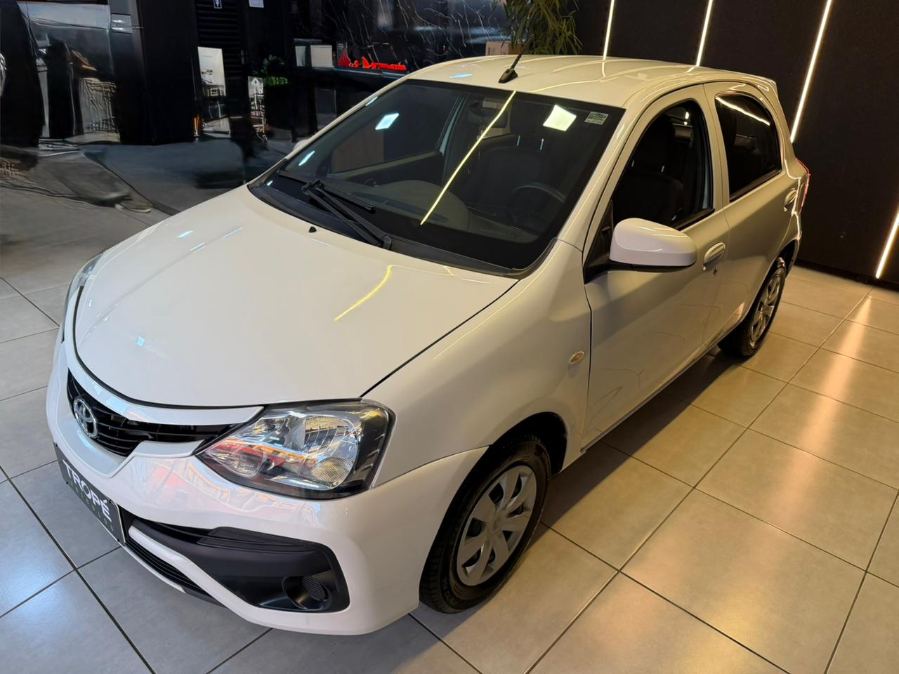 TOYOTA ETIOS HB X 1.3L MT FLEX 2018-BRANCO (2)