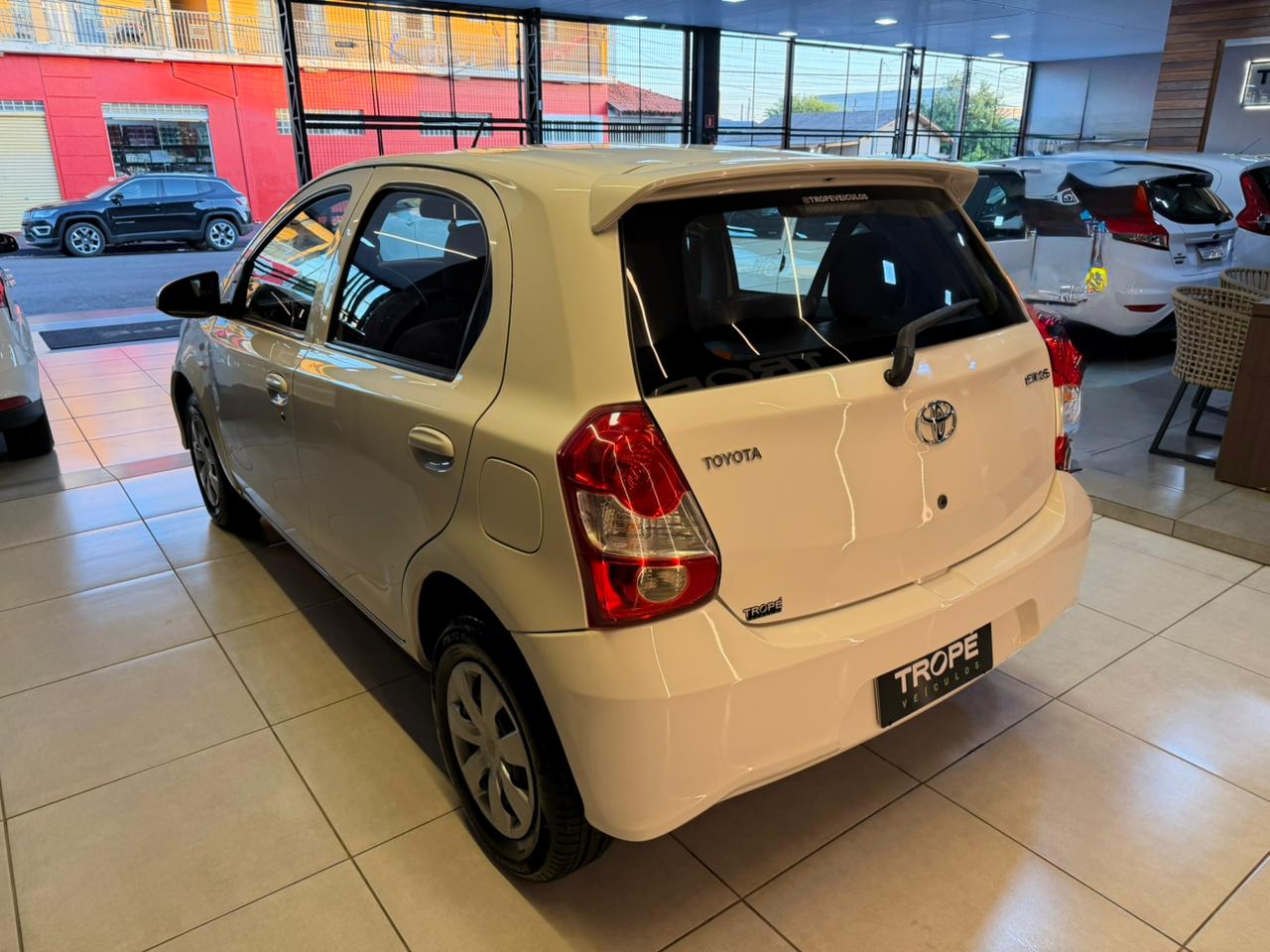 TOYOTA ETIOS HB X 1.3L MT FLEX 2018-BRANCO (3)