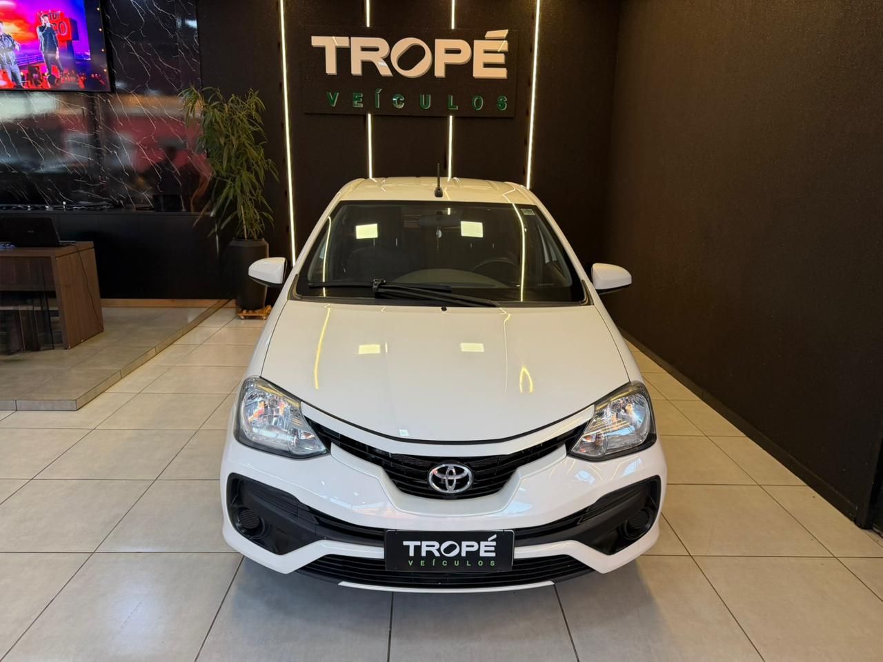 TOYOTA ETIOS HB X 1.3L MT FLEX 2018-BRANCO (5)