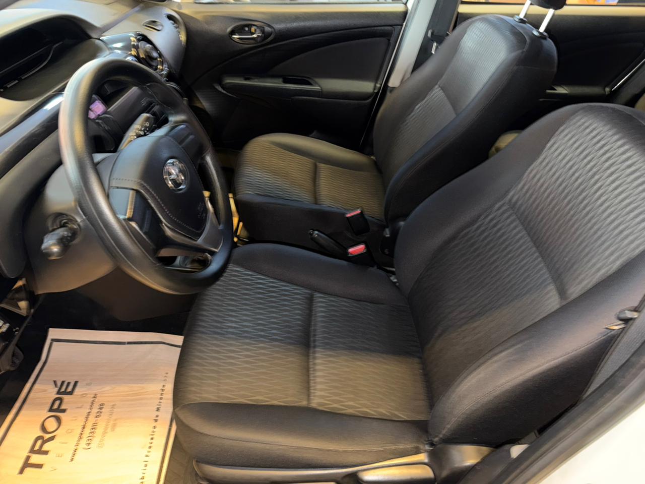 TOYOTA ETIOS HB X 1.3L MT FLEX 2018-BRANCO (9)