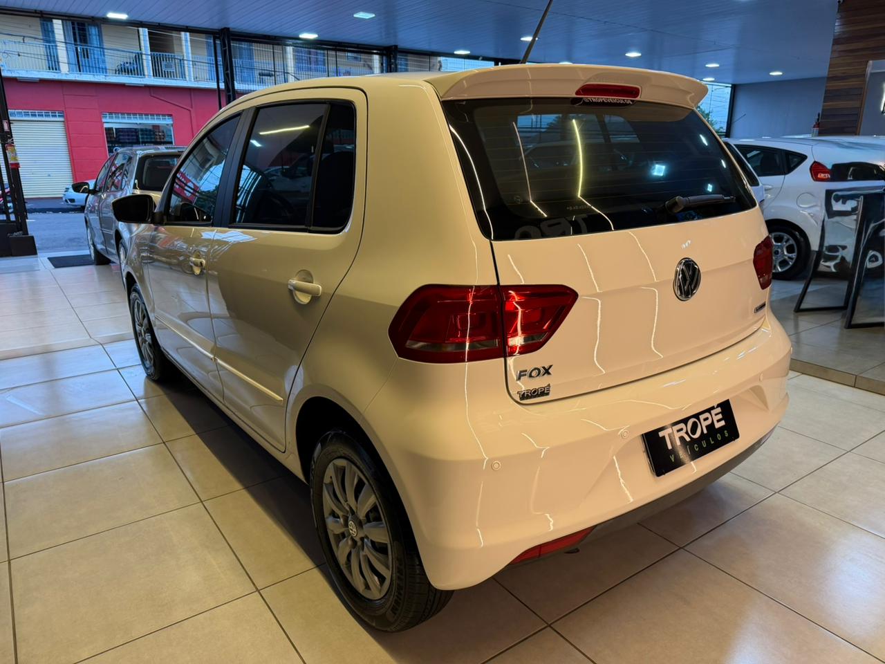 VOLKSWAGEN NOVO FOX BM MC FLEX 1.0 2016-BRANCO (4)