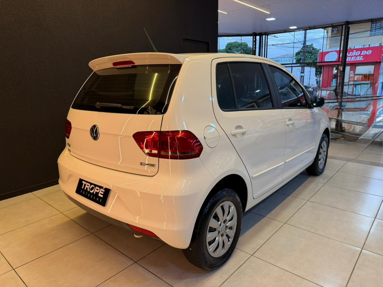 VOLKSWAGEN NOVO FOX BM MC FLEX 1.0 2016-BRANCO (6)