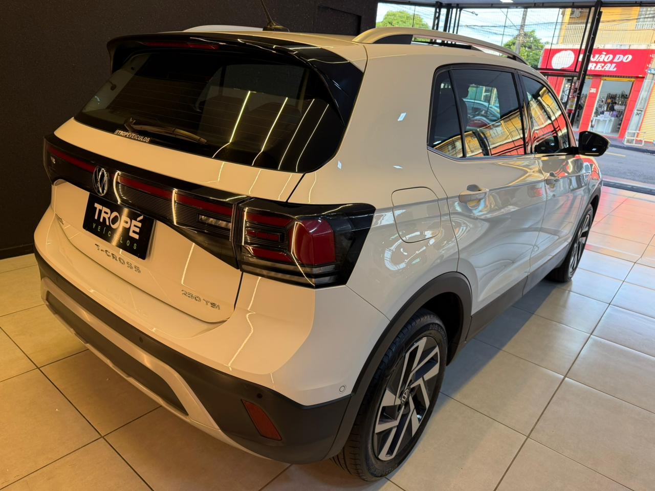 VOLKSWAGEN T CROSS HL TSI FLEX 2025-BRANCO (4)