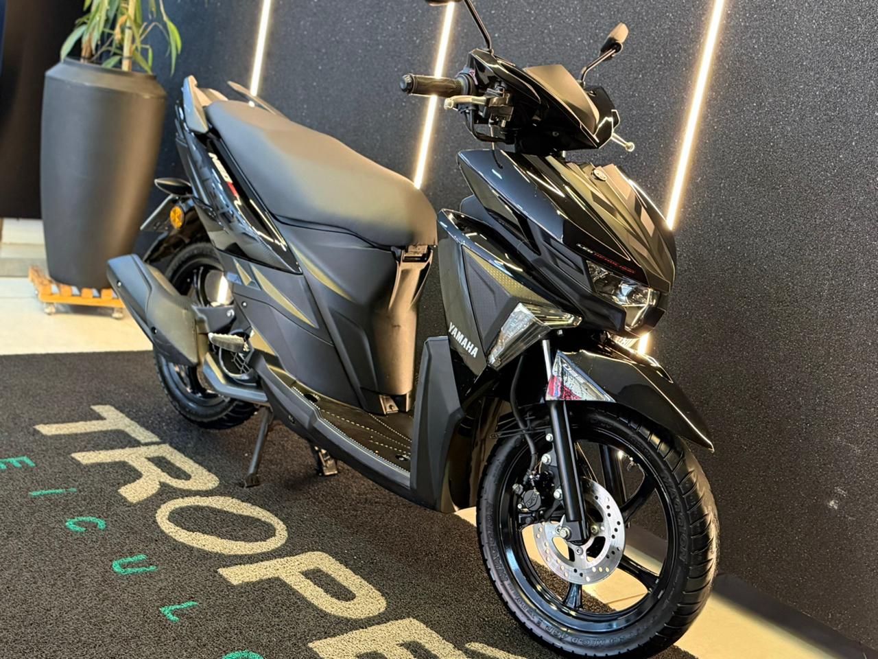YAMAHA NEO 125 2022-PRETO (5)