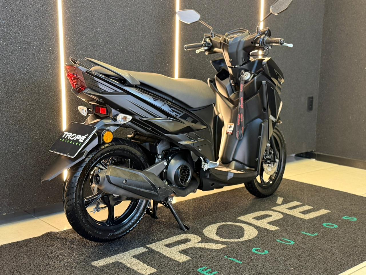 YAMAHA NEO 125 2022-PRETO (7)