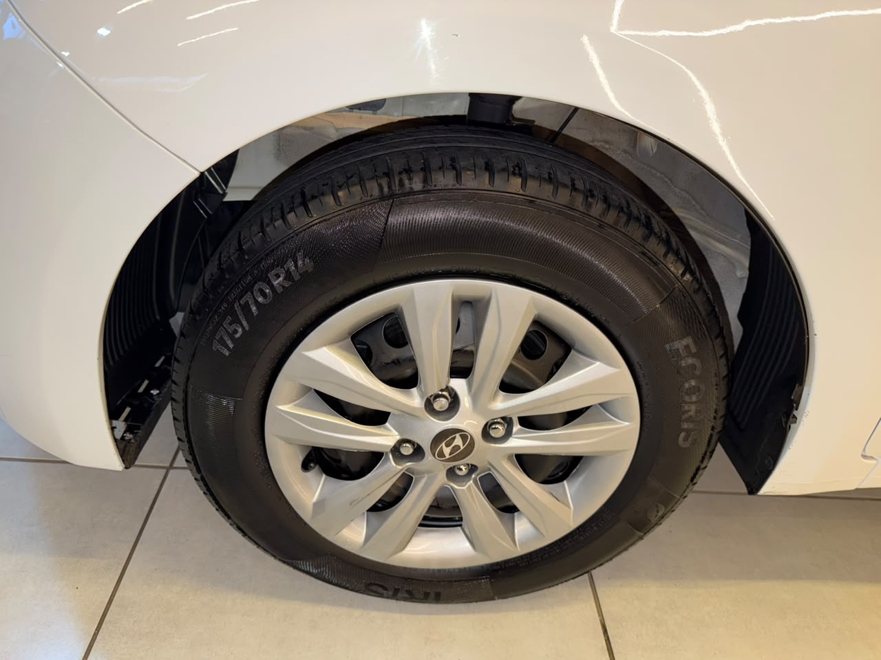 HYUNDAI HB20 1.0 COMFORT STYLE 12V FLEX 4P MANUAL 2017-BRANCO (8)