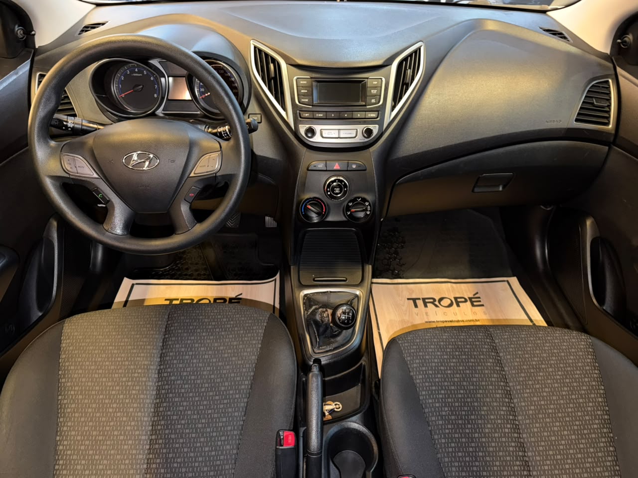 HYUNDAI HB20 1.0 COMFORT STYLE 12V FLEX 4P MANUAL 2017-BRANCO (9)