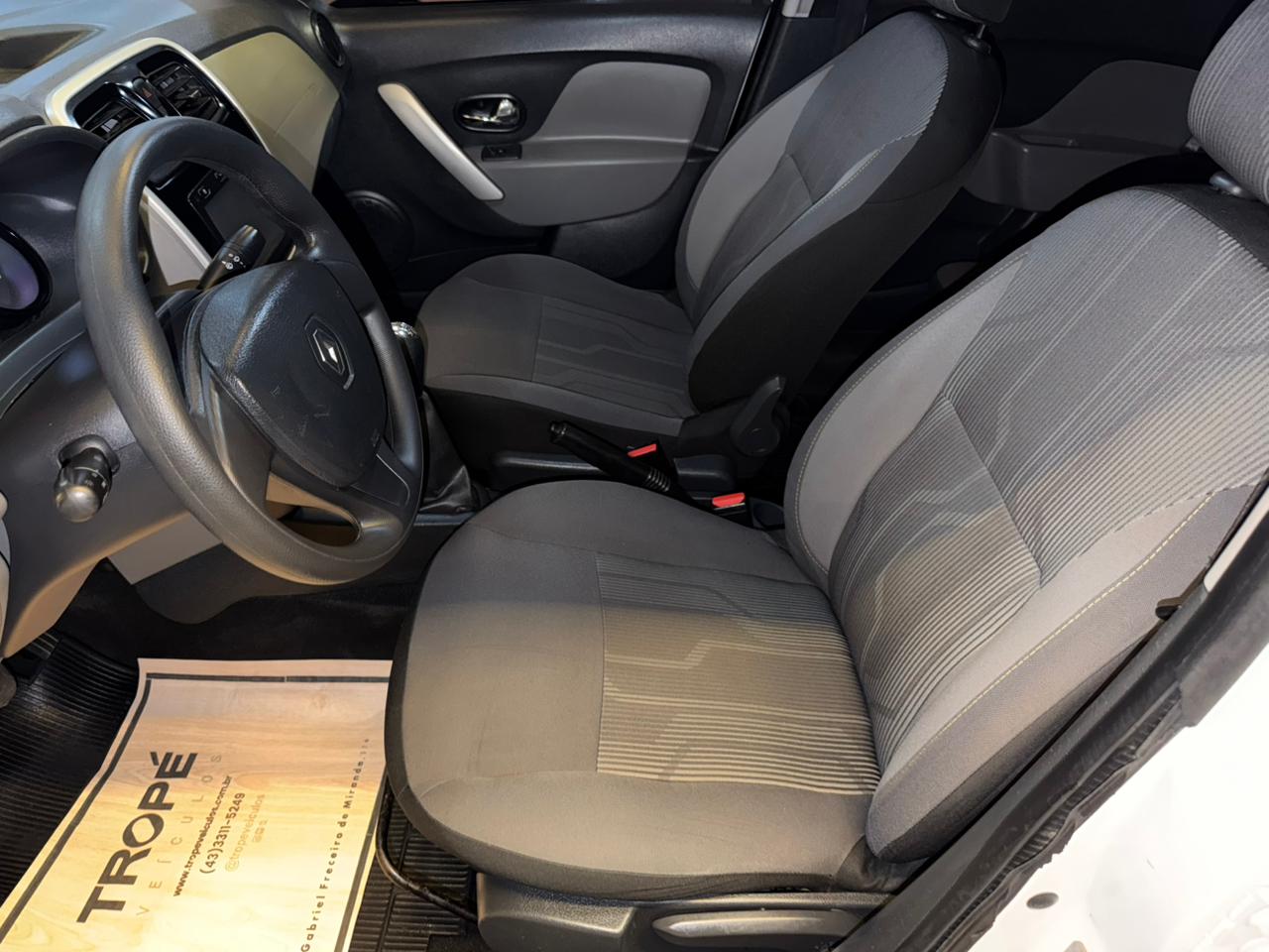 RENAULT LOGAN EXP 1.6 SCE FLEX 2018-BRANCO (4)