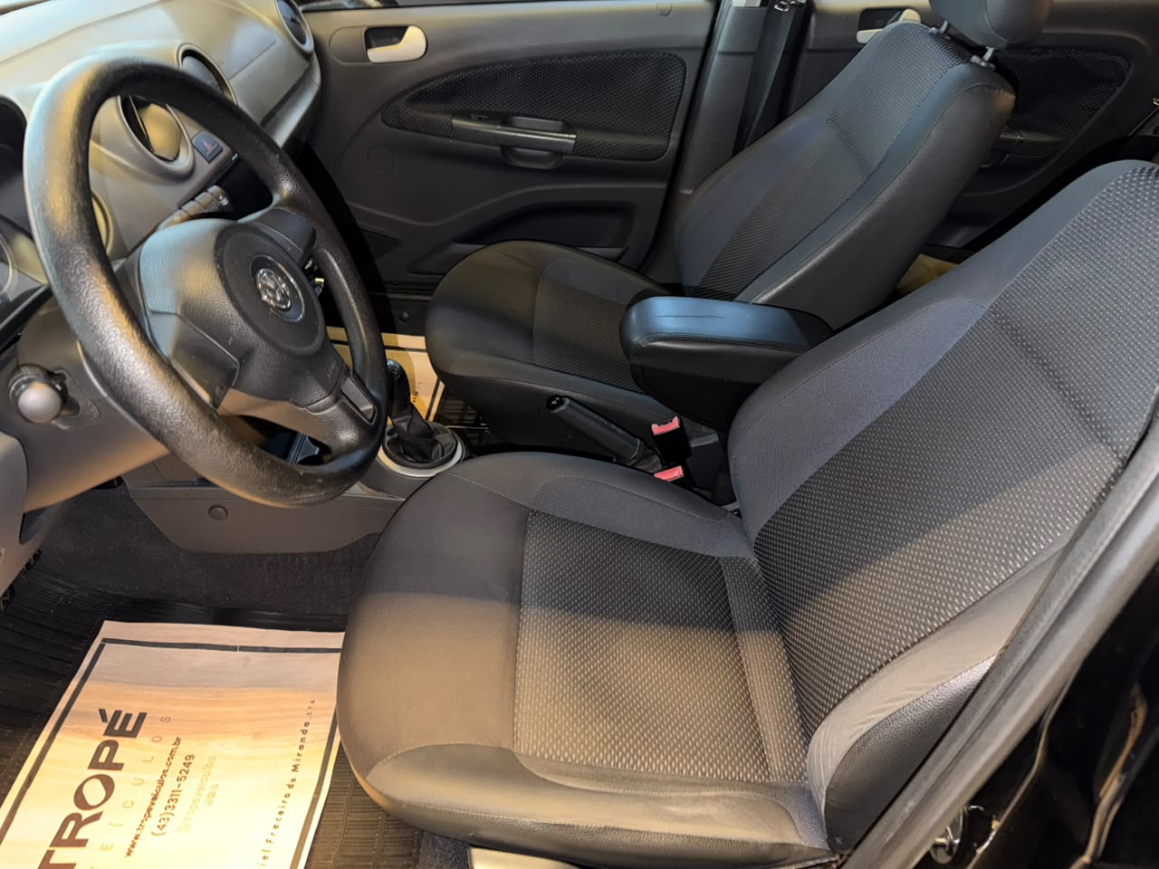 VOLKSWAGEN VOYAGE CITY MA 1.0 FLEX 2015-PRETO (8)