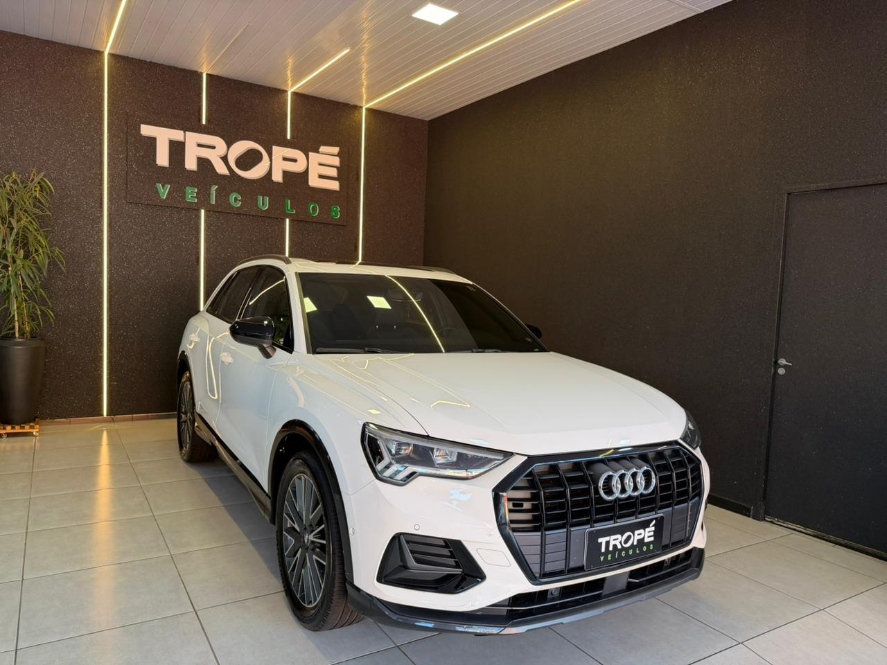 AUDI Q3 BLACK ED. 1.4 TFSI GASOLINA