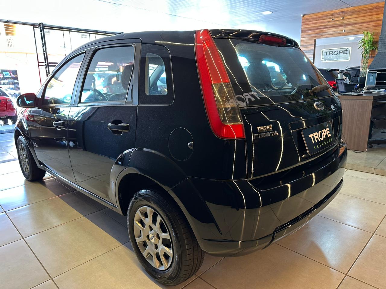 FORD FIESTA 1.6 FLEX - Imagem 4