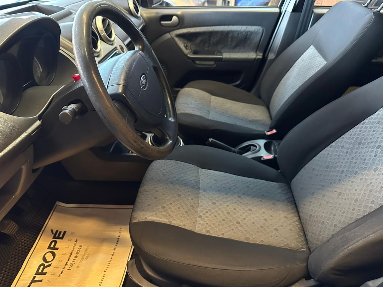 FORD FIESTA 1.6 FLEX - Imagem 8