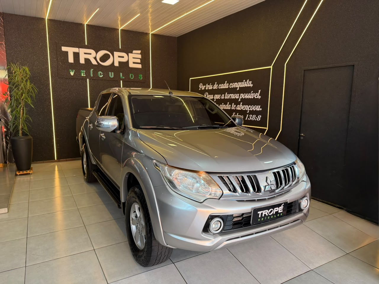 MITSUBISHI TRITON SPORT HPE DIESEL 2.4 TURBO