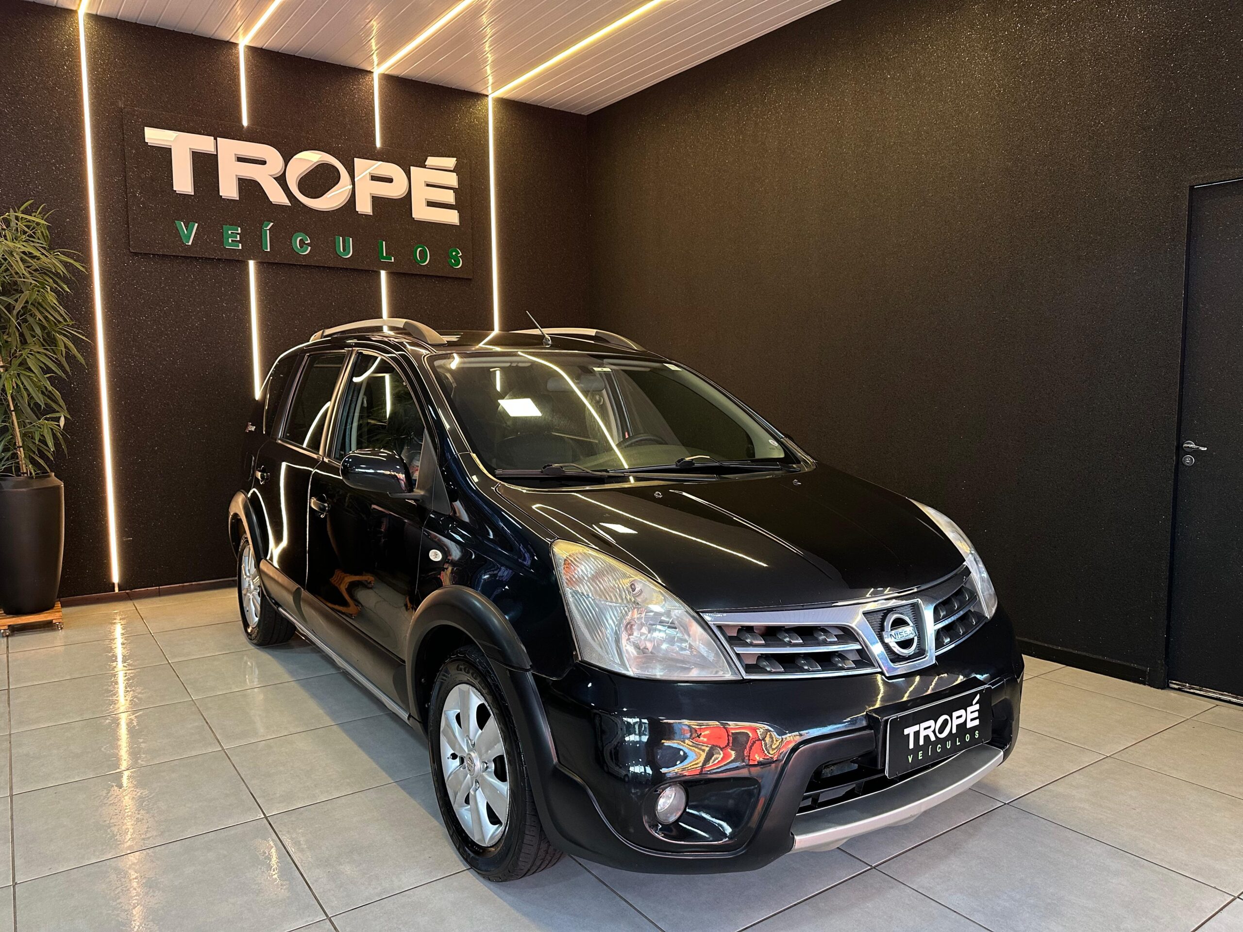 NISSAN LIVINA XGEAR 1.8 SL FLEX