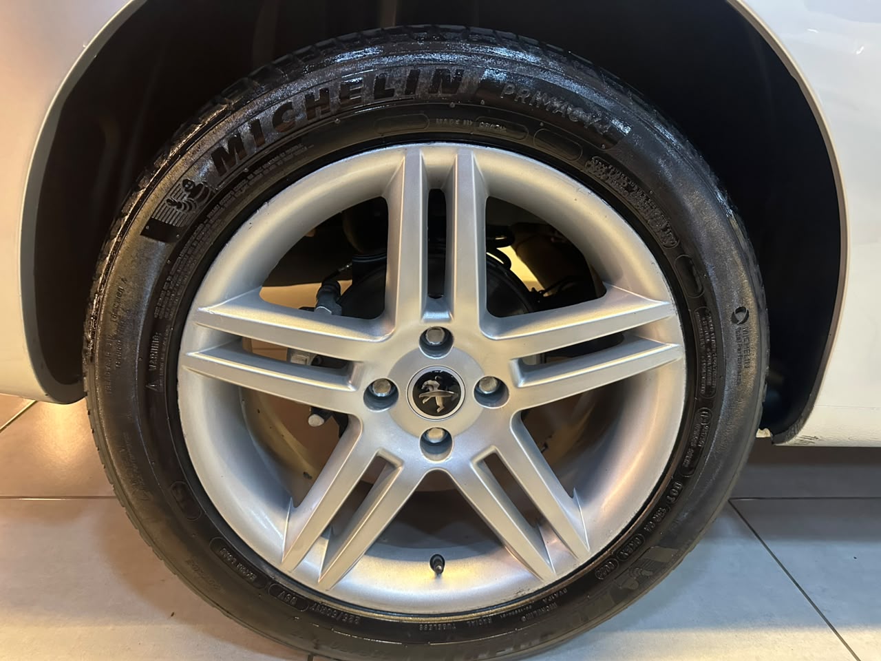PEUGEOT 408 ALLURE FLEX - Imagem 10