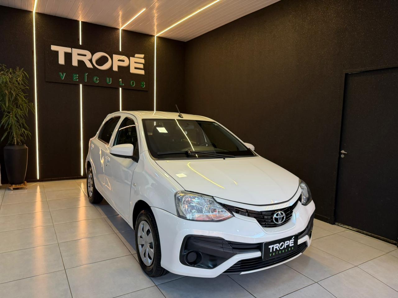 TOYOTA ETIOS HB X 1.3L MT FLEX