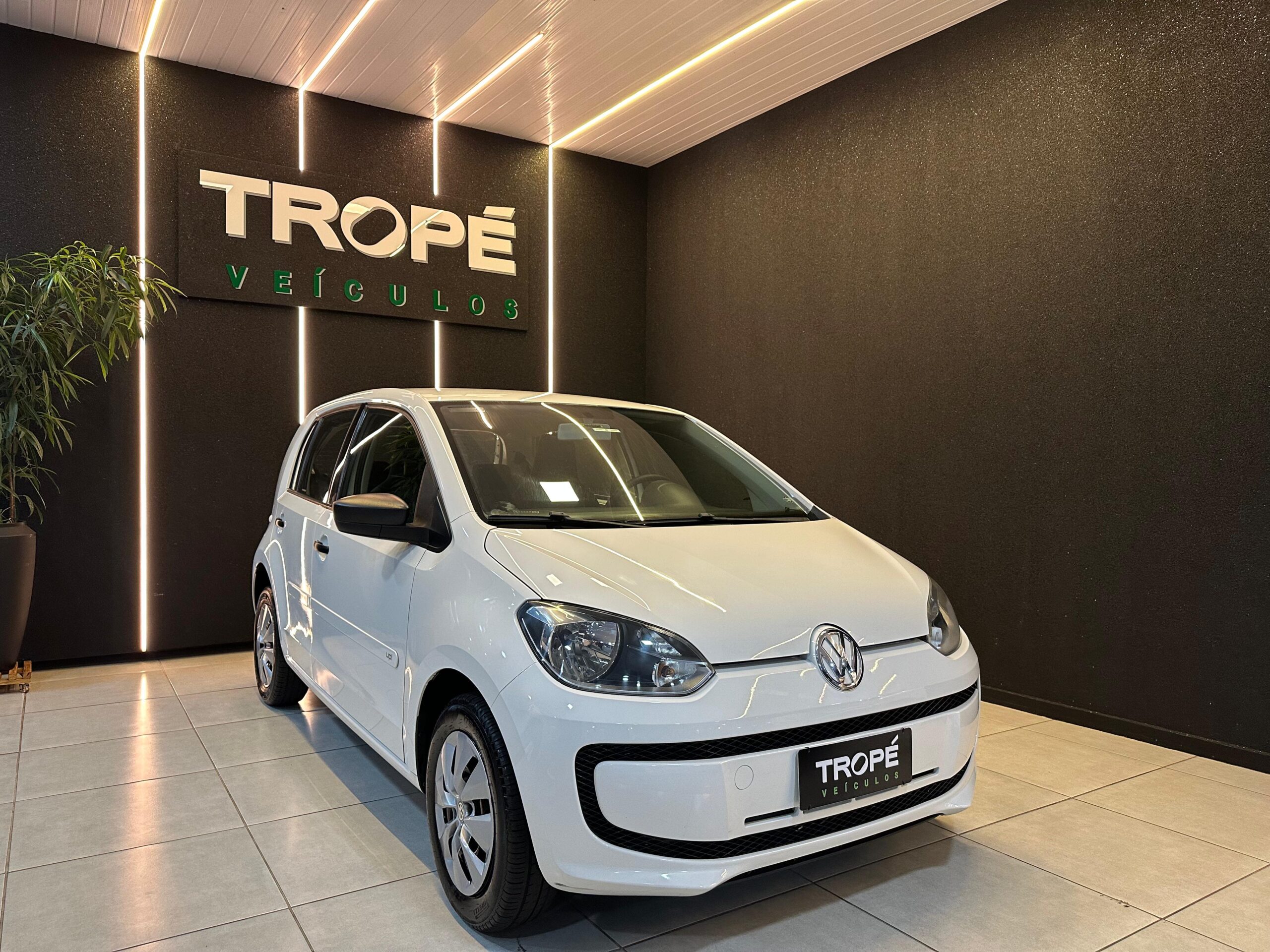VOLKSWAGEN UP TAKE MA FLEX