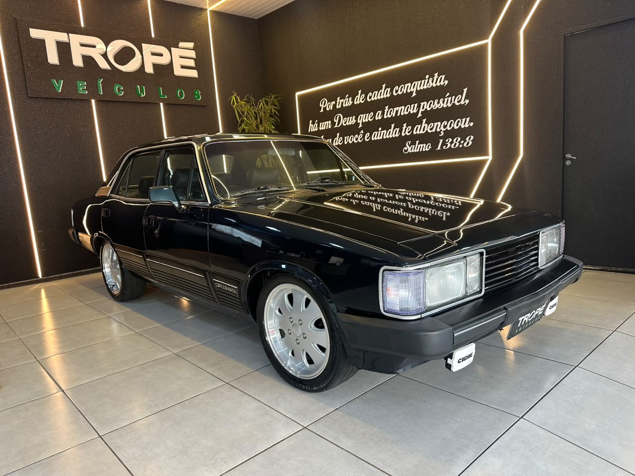 CHEVROLET OPALA COMODORO DIPLOMATA