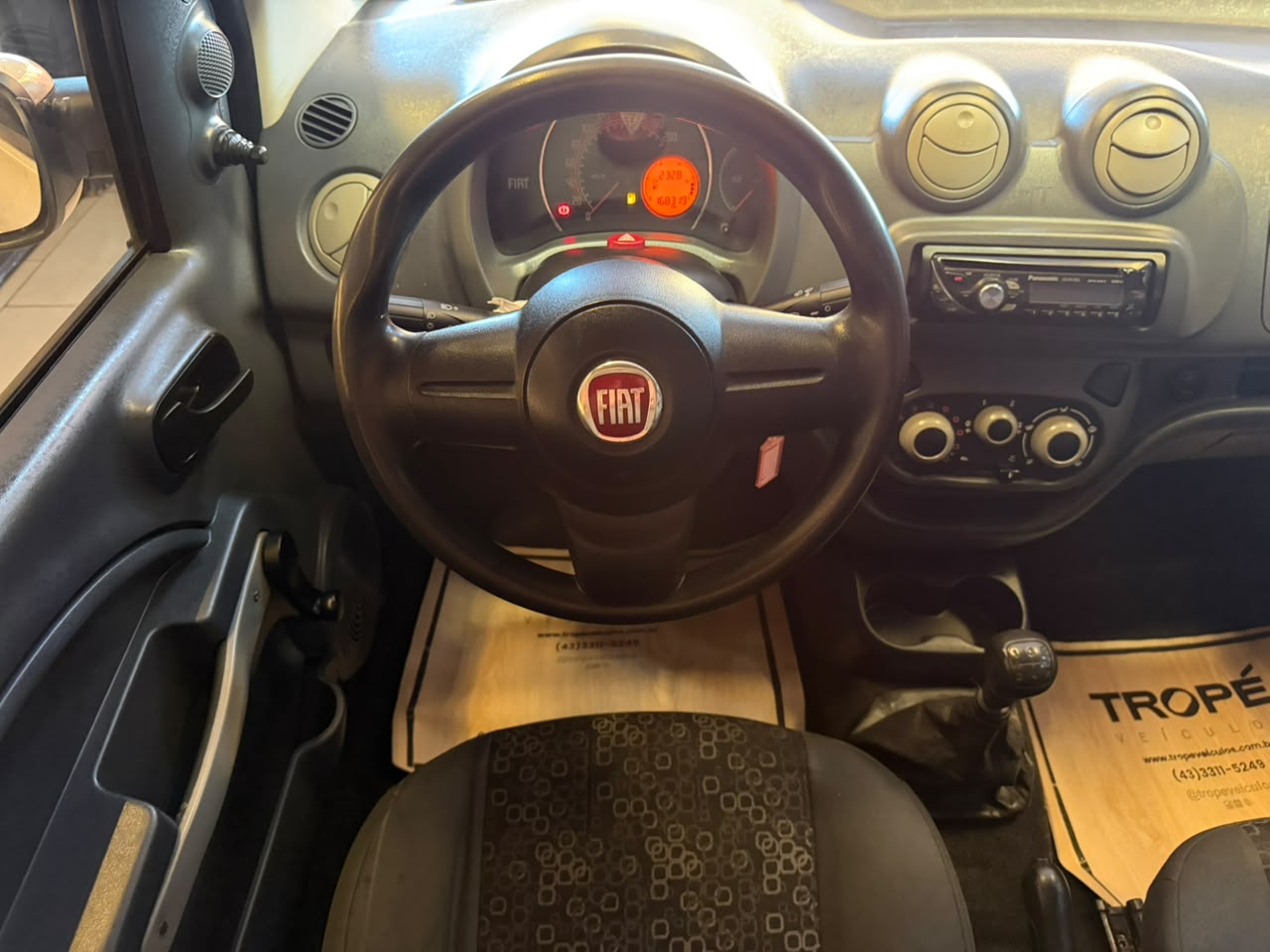 FIAT UNO VIVACE 1.0 FLEX - Imagem 7